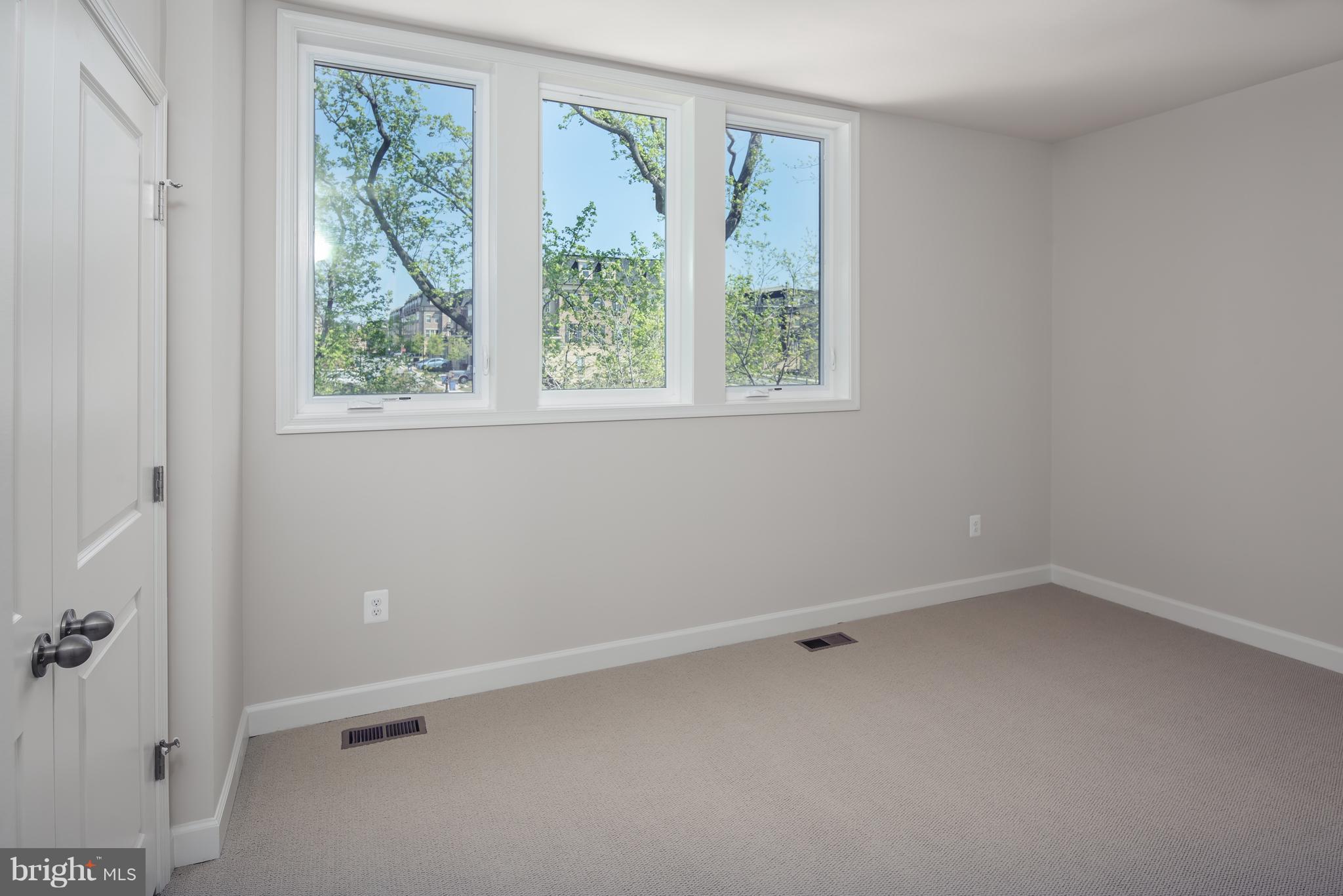 POTOMAC OVERLOOK - Residential