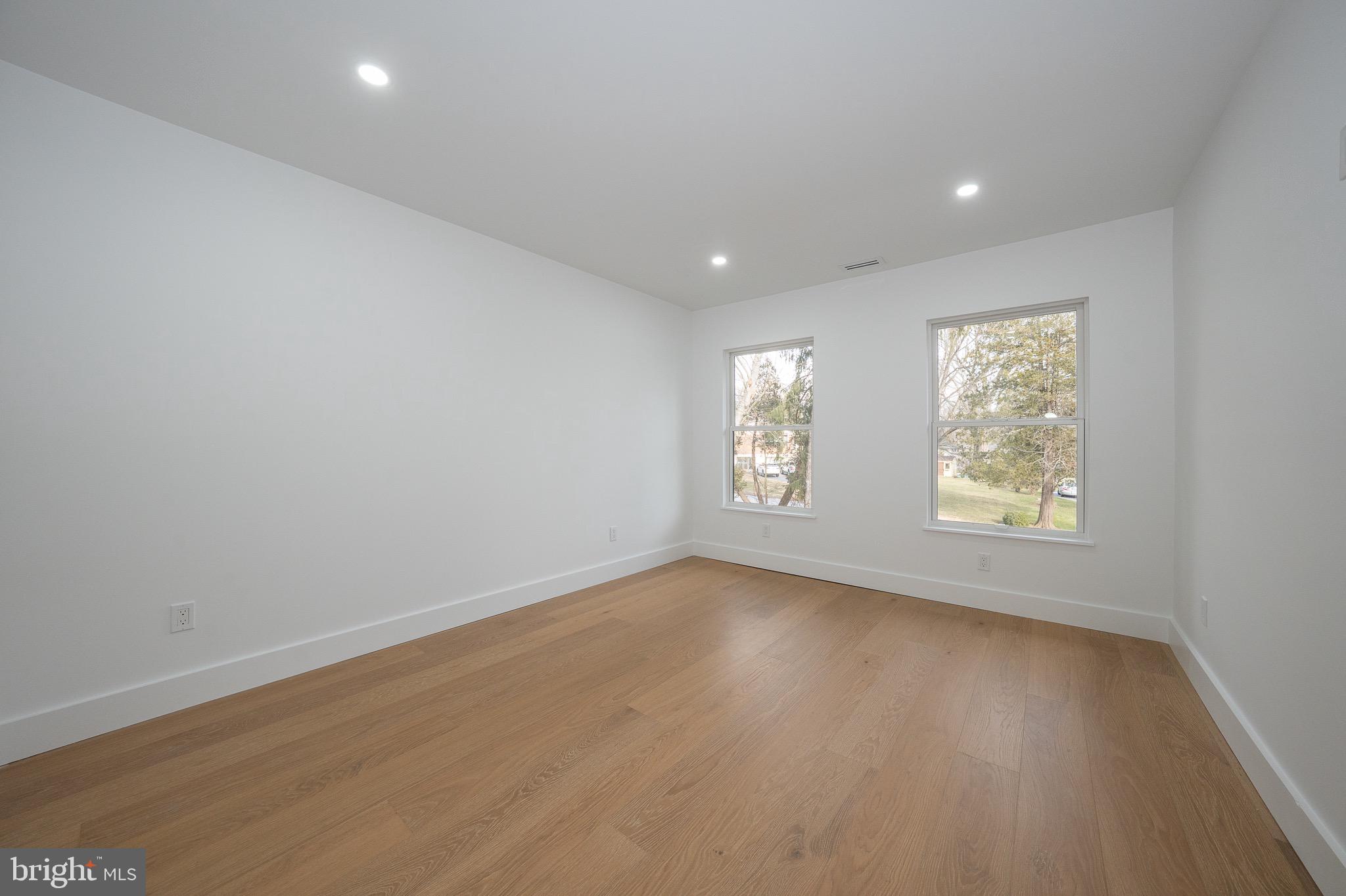 SAINT ALBANS - Residential