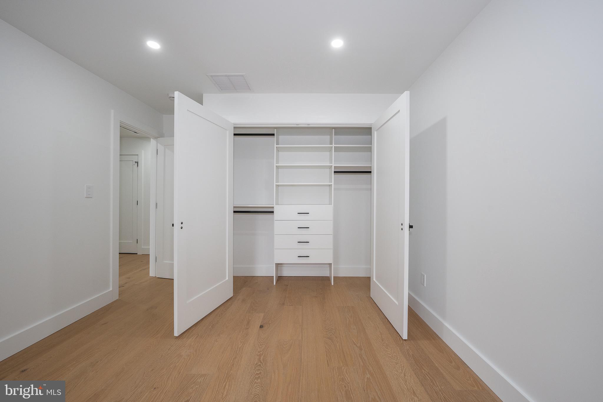 SAINT ALBANS - Residential