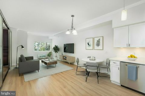 Photo of 1211 S Eads Street #307, ARLINGTON, VA 22202 (MLS # VAAR2073684)