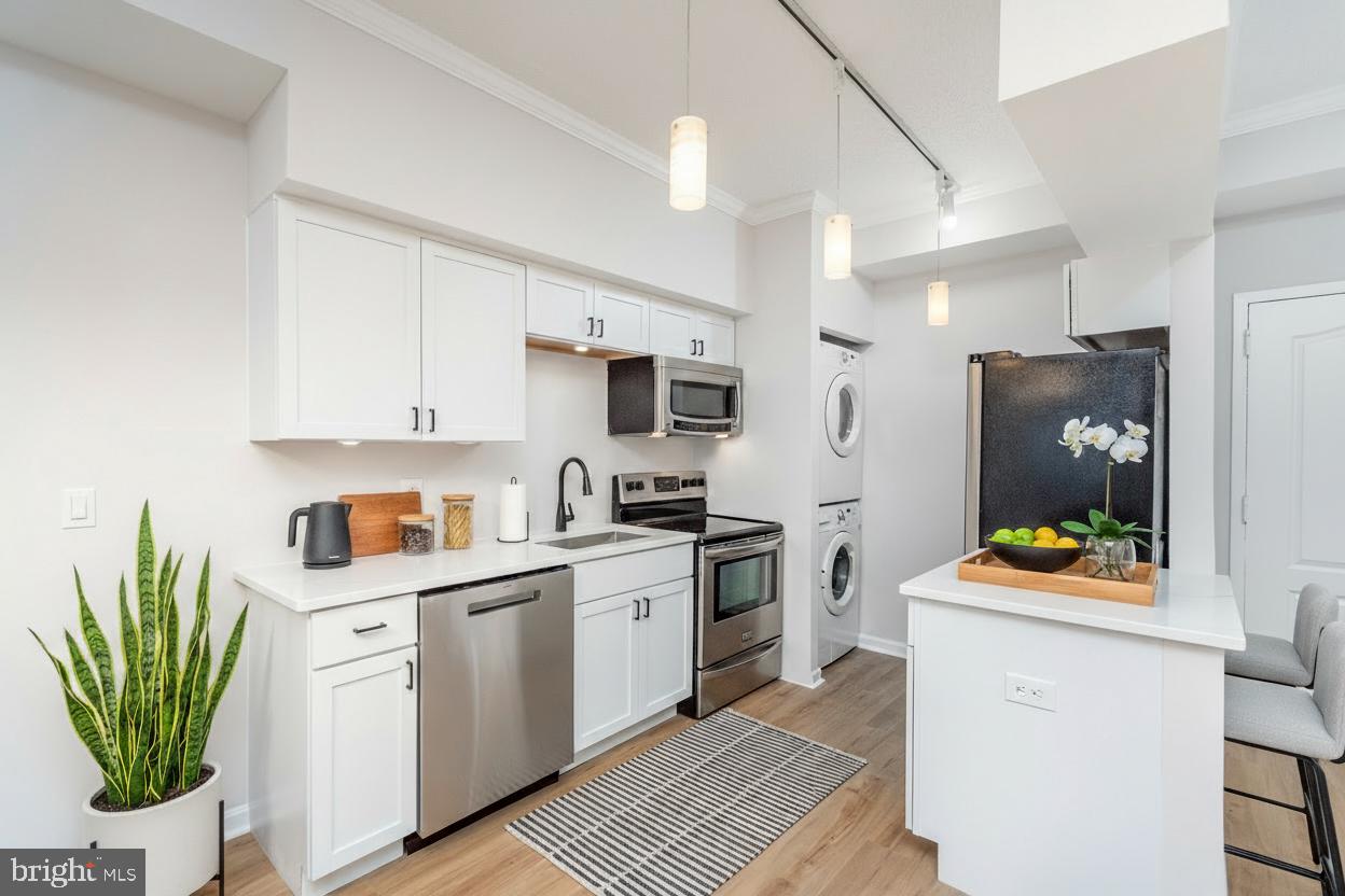 1211 S EADS STREET 307