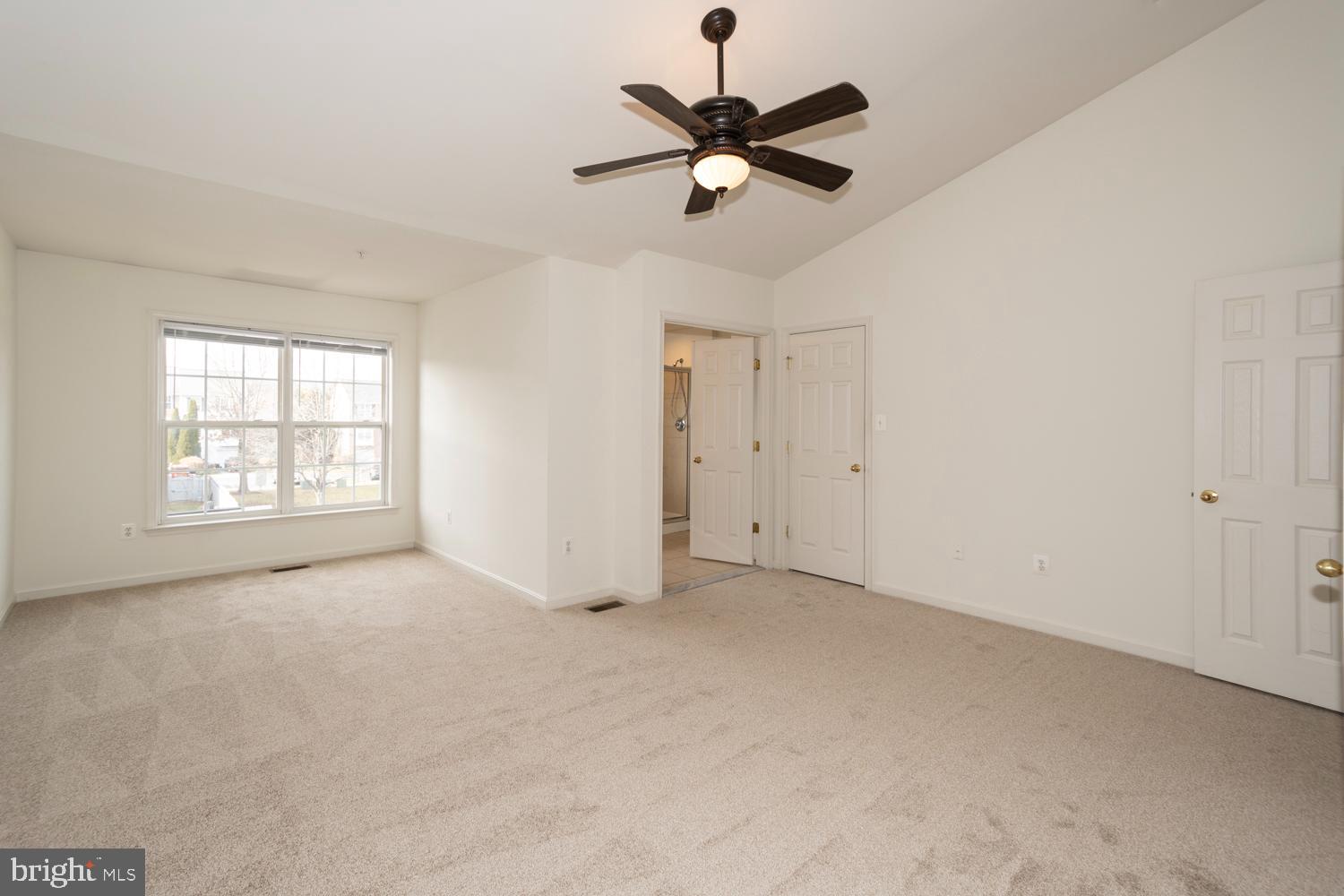 NORTH CROSSING - Residential Lease