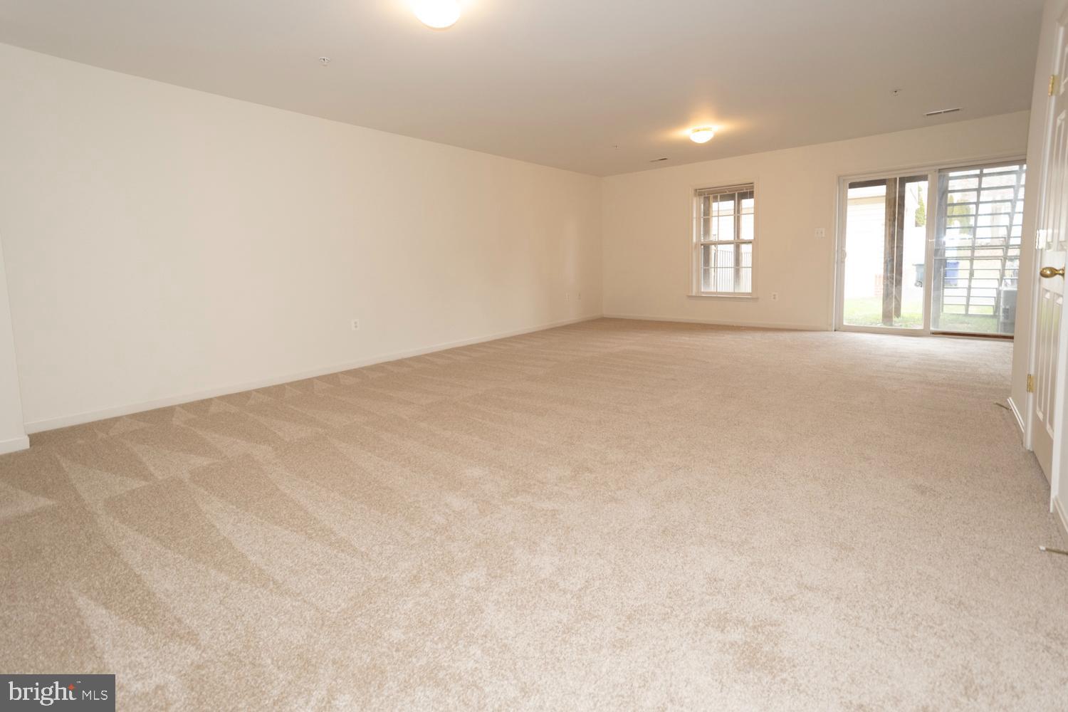 NORTH CROSSING - Residential Lease