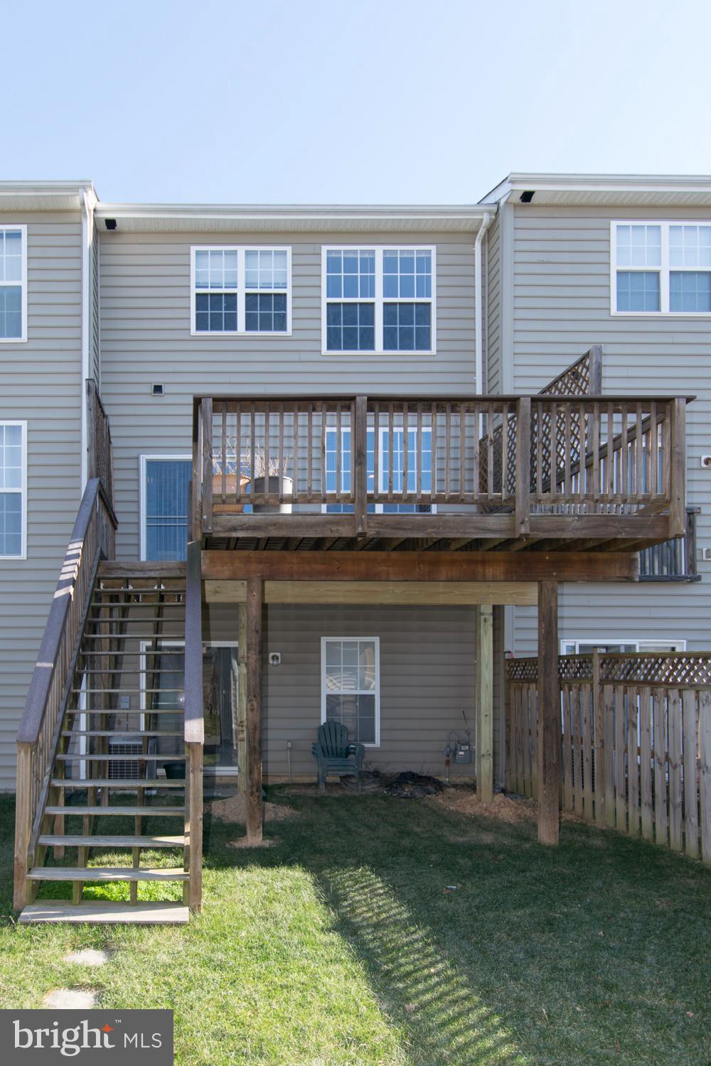 NORTH CROSSING - Residential Lease