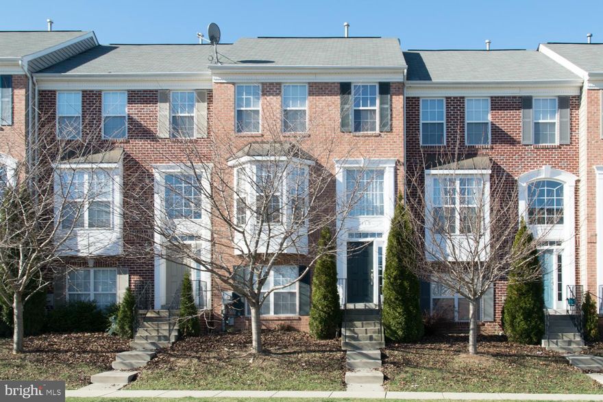 Beautiful and truly large (apx. 2,600 square feet), 4 bedroom town with a detached garage. This home has new carpet and luxury vinyl plank flooring, fresh paint, a center island gourmet kitchen with large breakfast area, primary bedroom with vaulted ceilings, primary bath with double vanity-soaking tub & separate shower, a fully finished daylight and level walkout basement, main level deck, foyer with high ceiling, 9 foot ceilings - home shows very well. Pets considered on case by case.