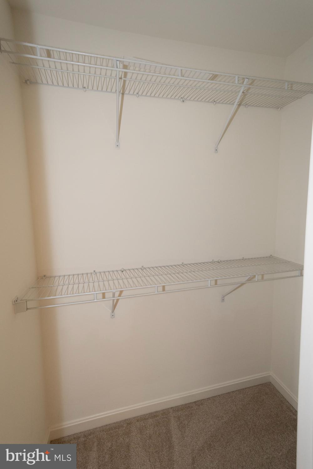 NORTH CROSSING - Residential Lease