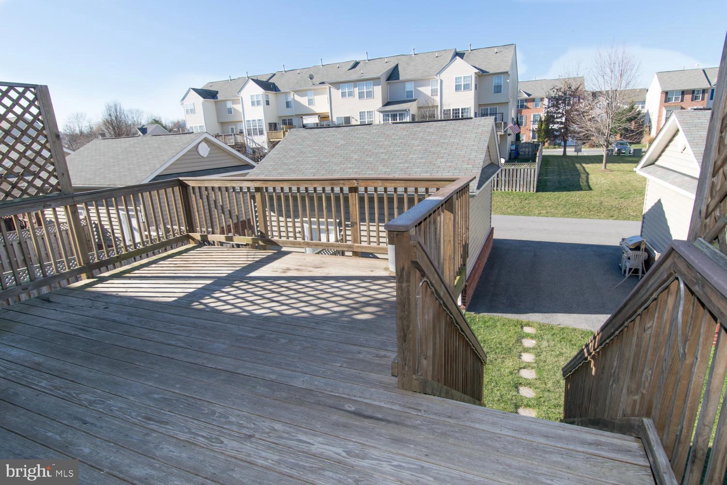 NORTH CROSSING - Residential Lease