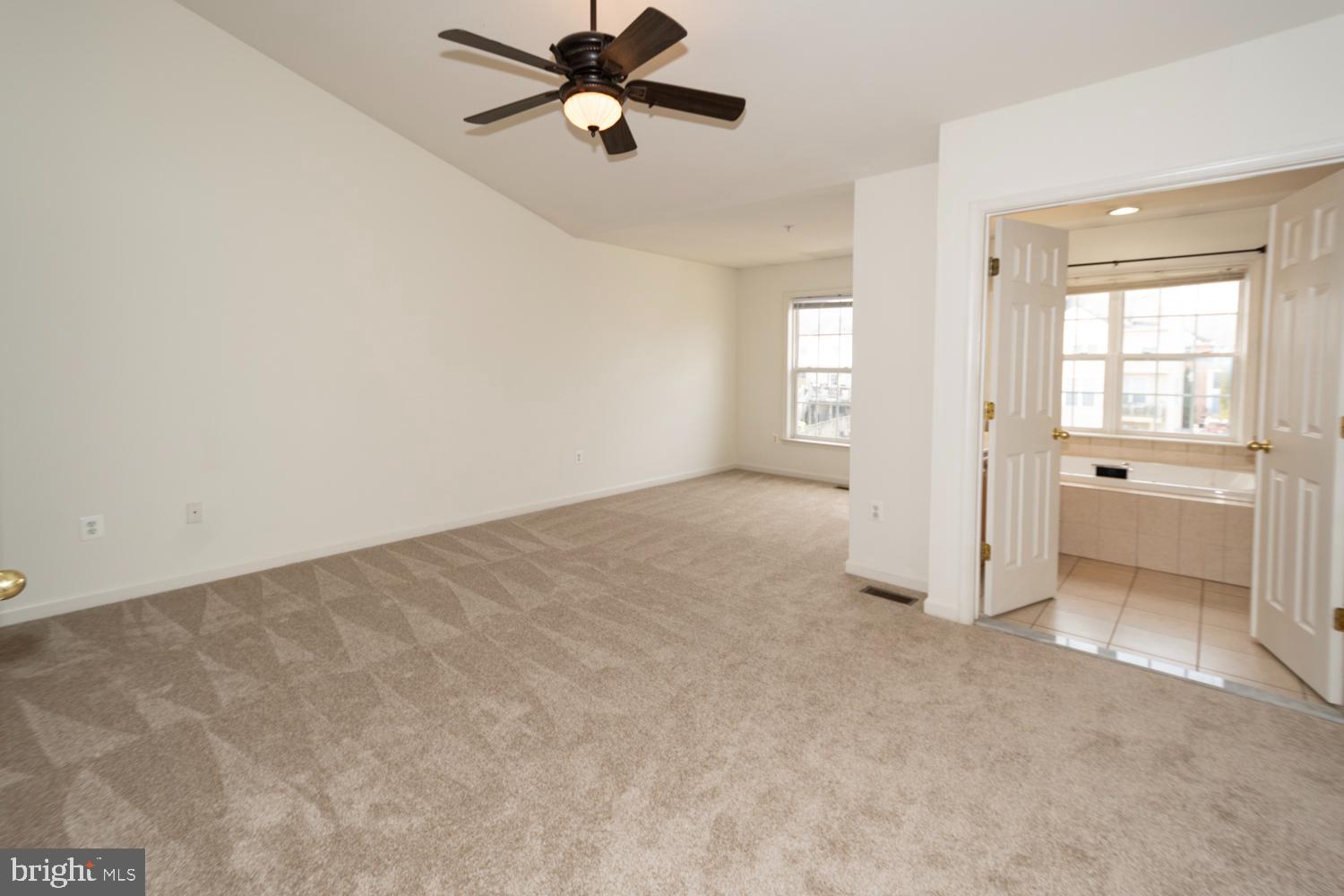 NORTH CROSSING - Residential Lease