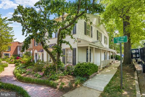 4090 CHERRY HILL ROAD ARLINGTON VA 22207