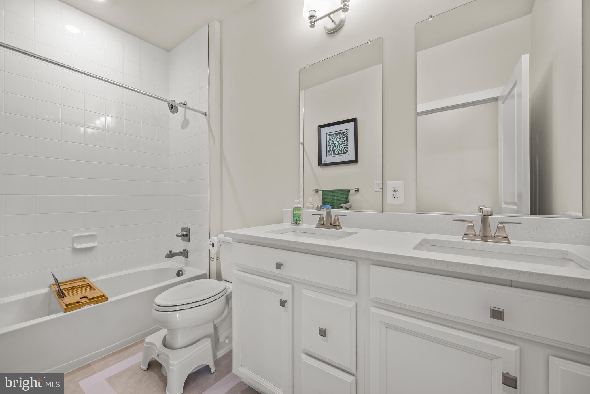 HUNT VALLEY - Residential Lease