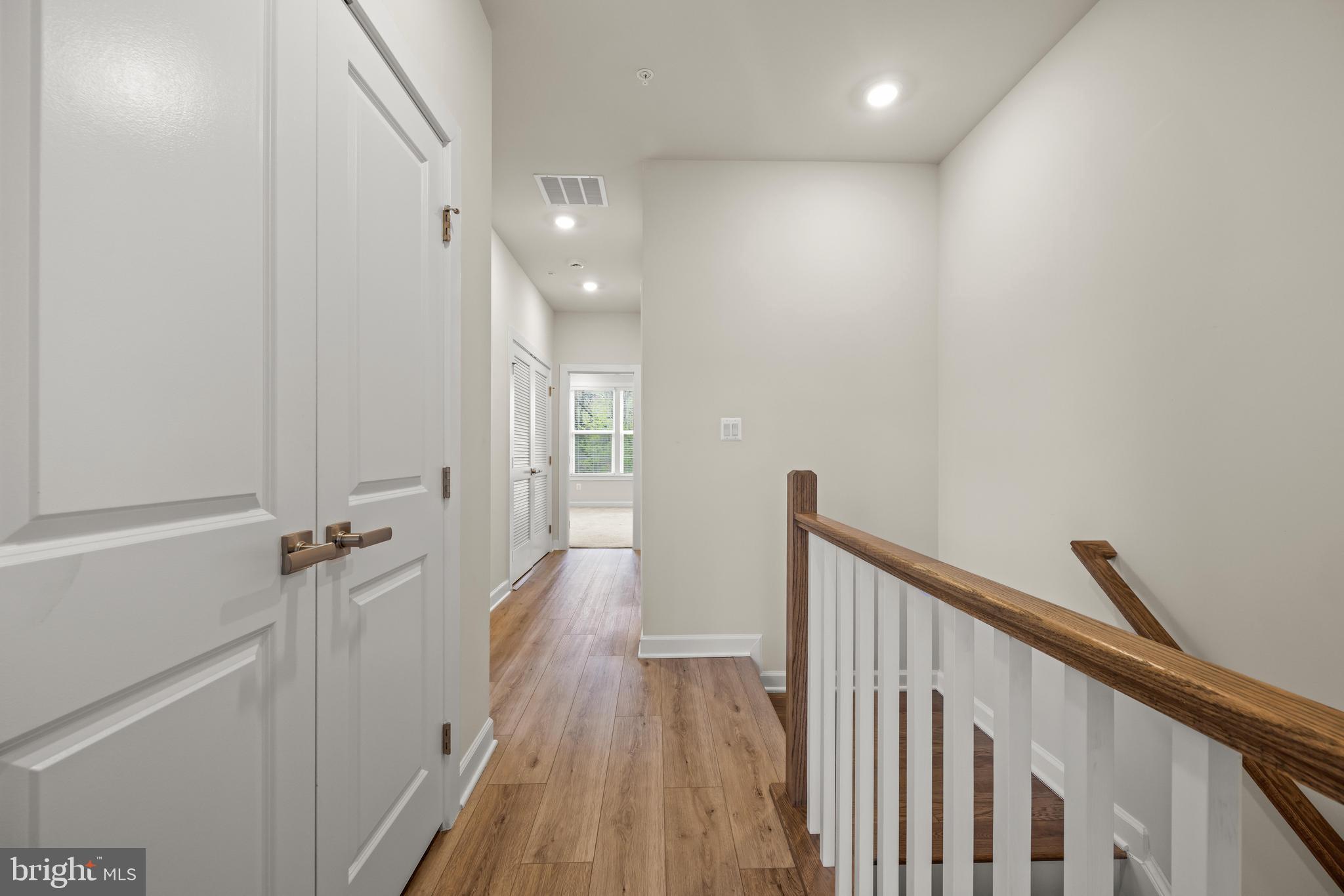 HUNT VALLEY - Residential Lease