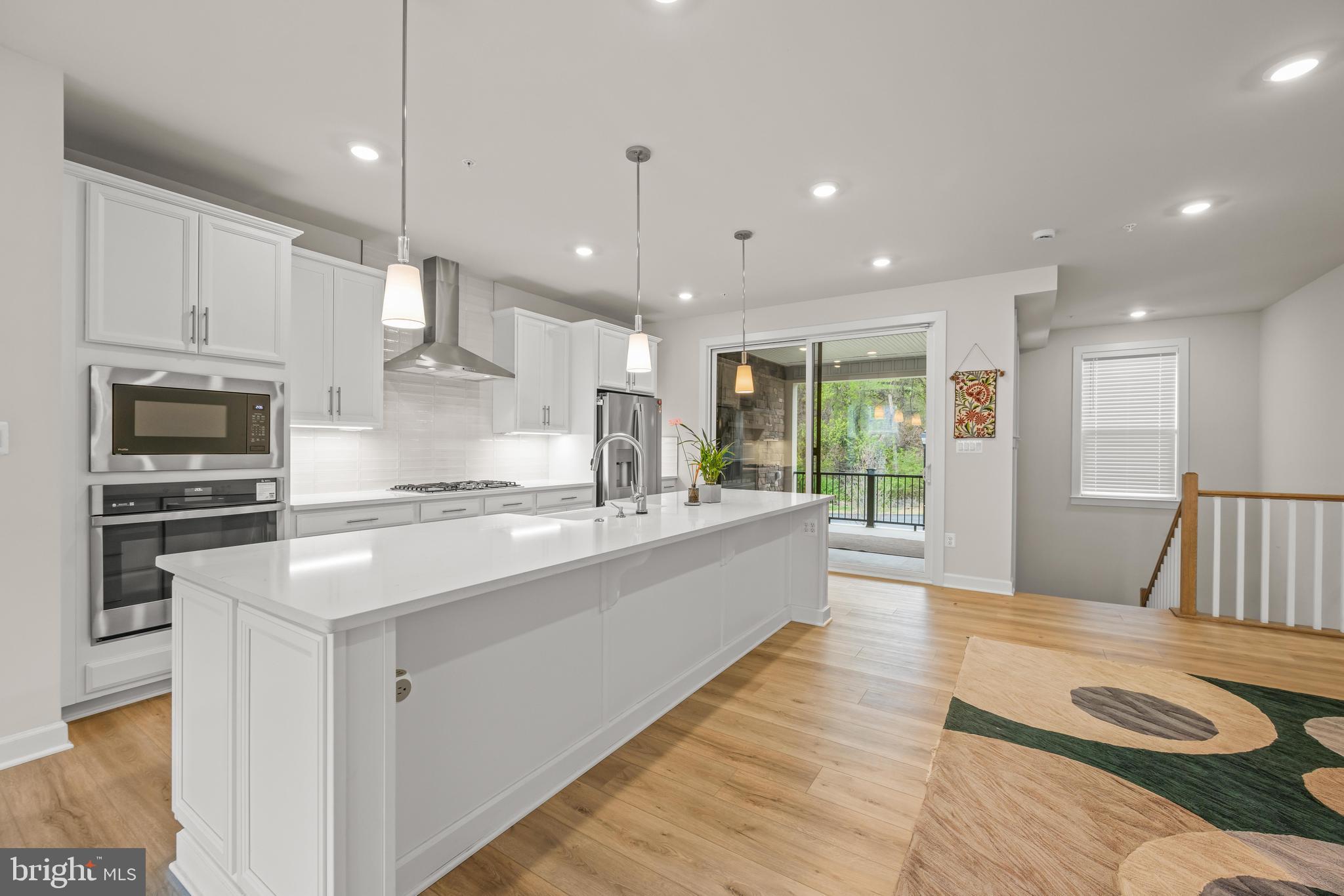 HUNT VALLEY - Residential Lease