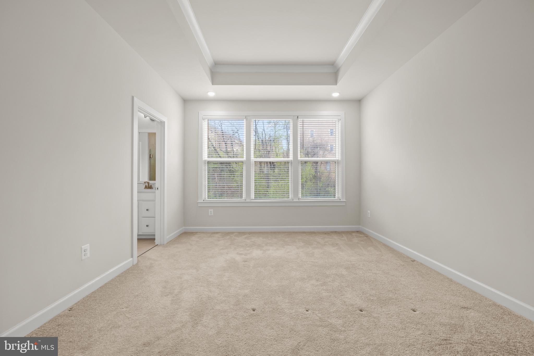 HUNT VALLEY - Residential Lease