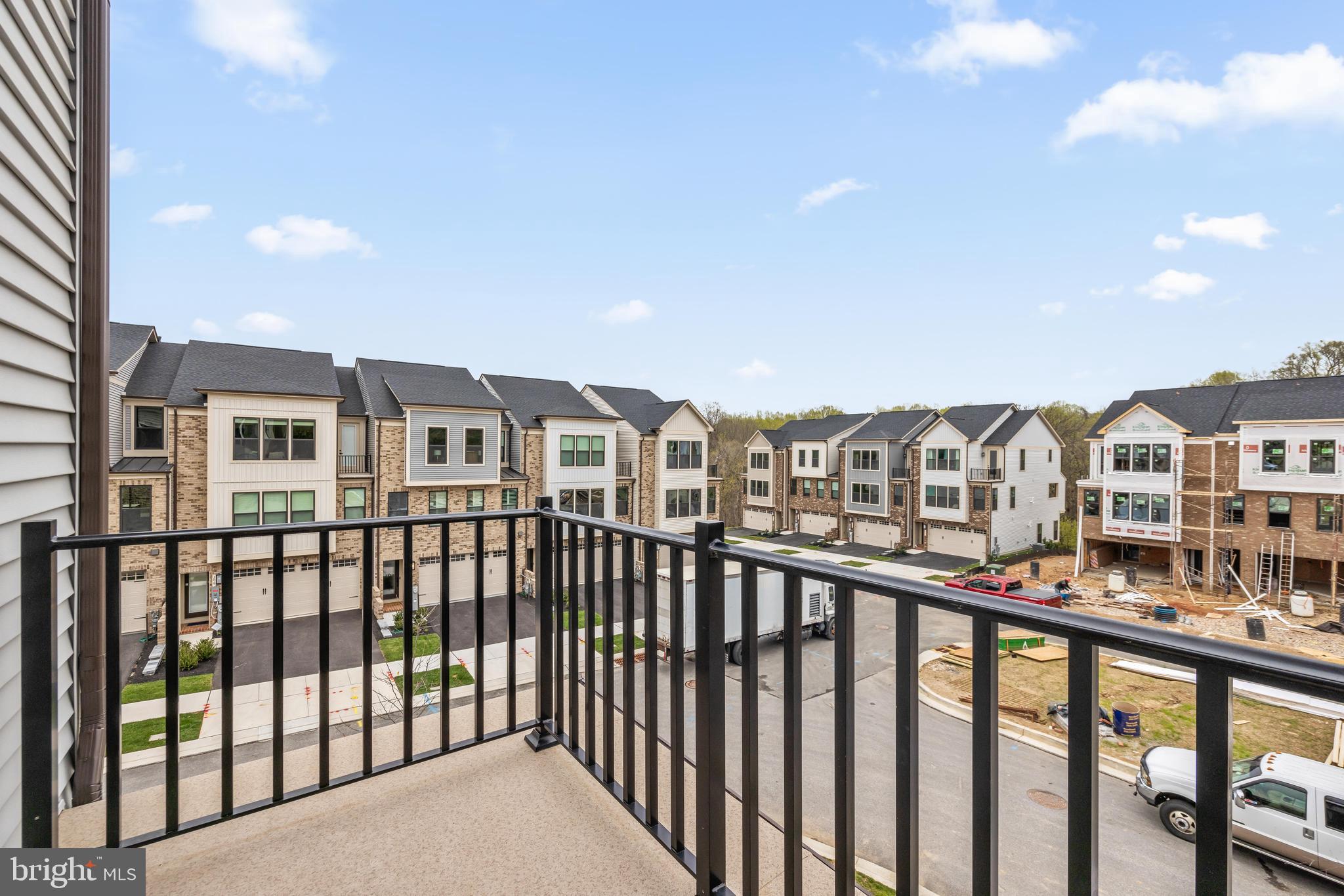 HUNT VALLEY - Residential Lease