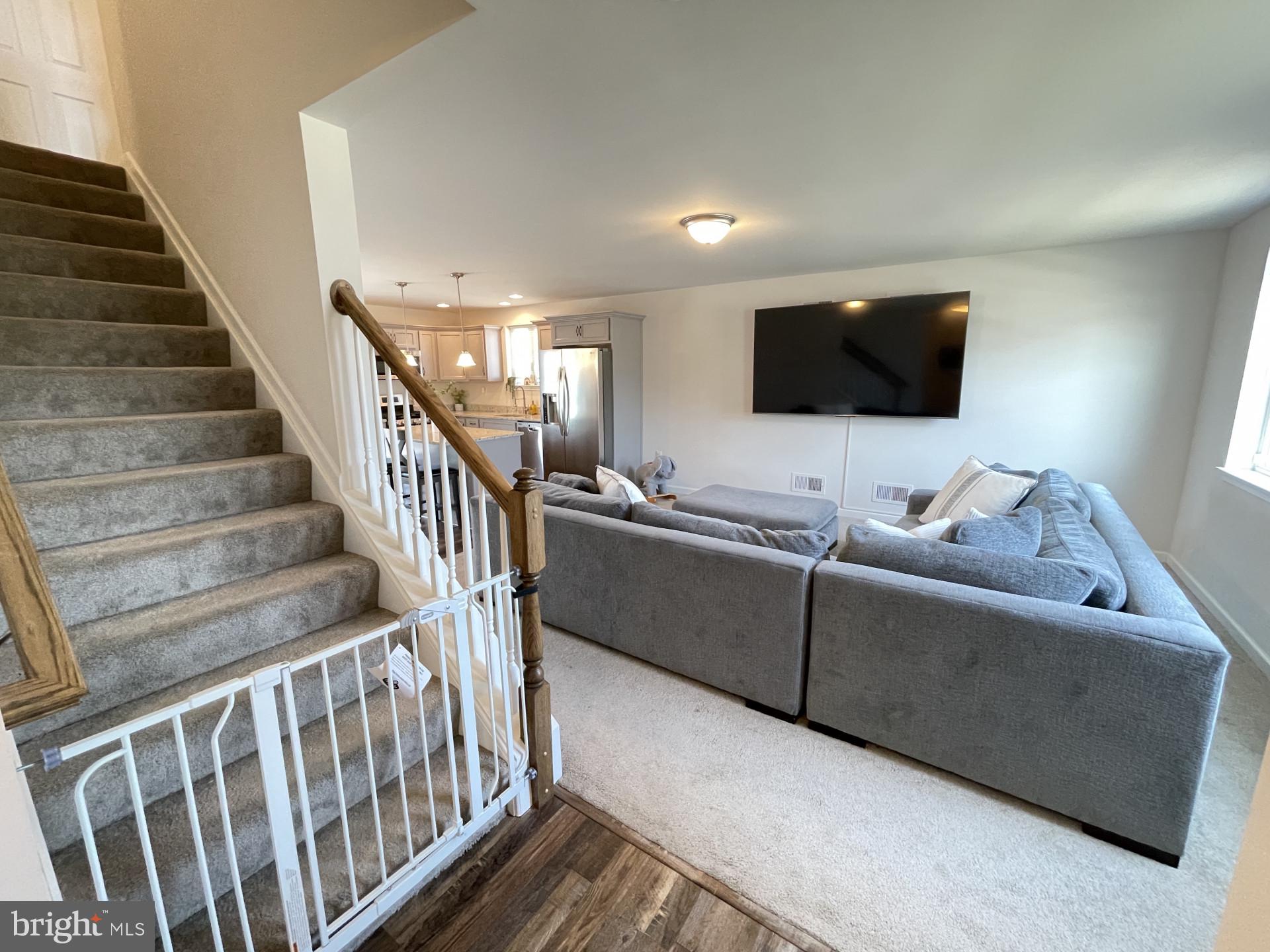 FARM LANE ESTATES - Residential