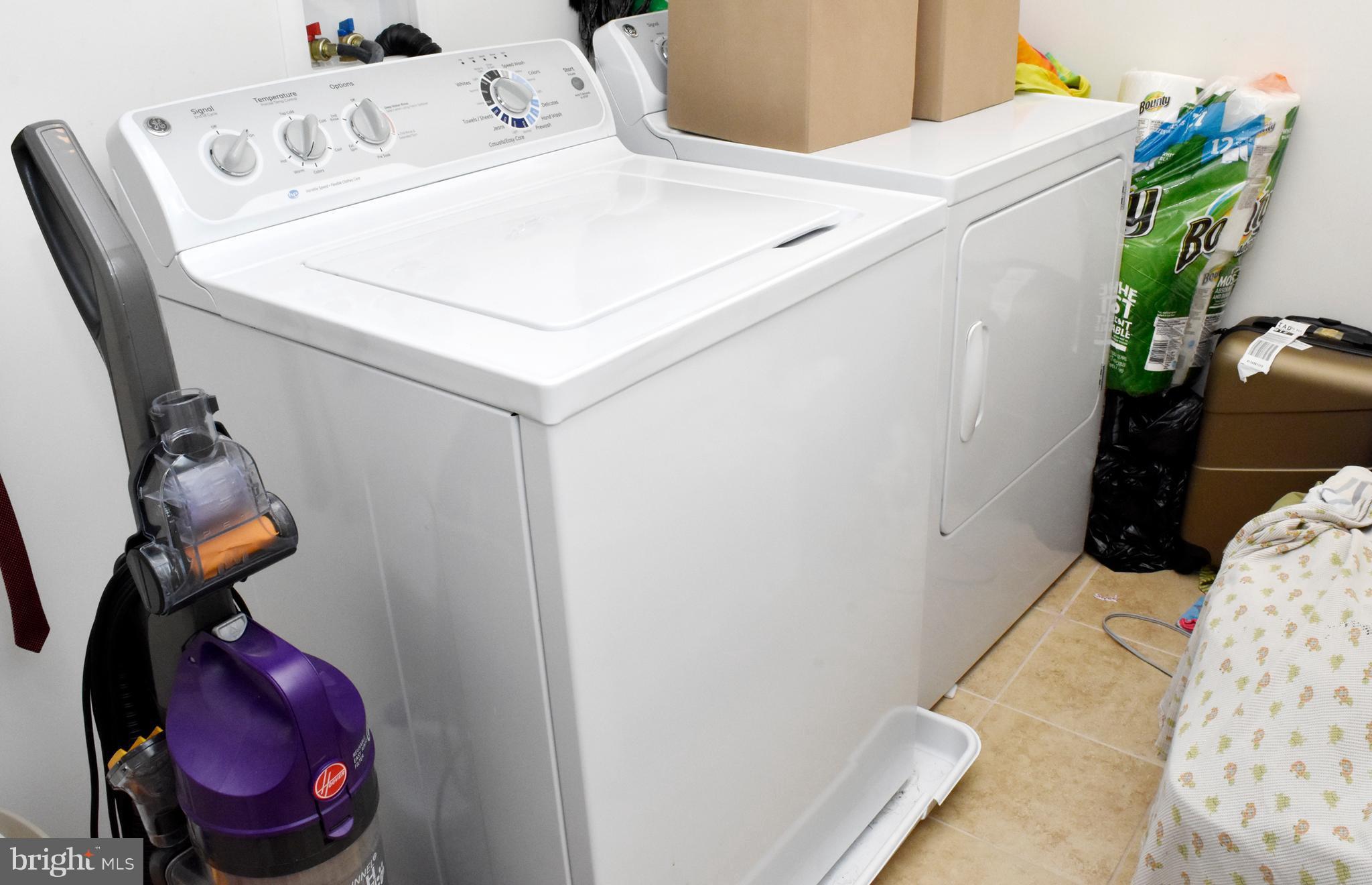 HOWARD SQUARE - Residential Lease