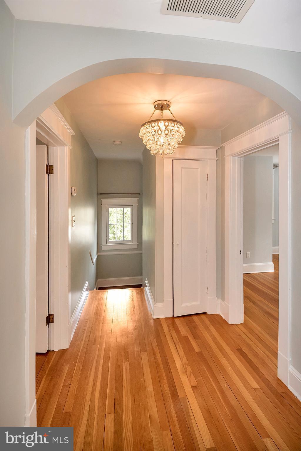 BEVERLY HILLS - Residential Lease