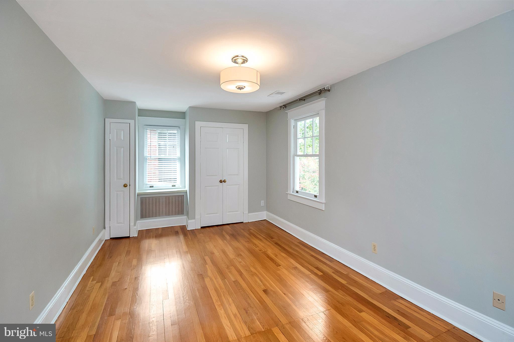 BEVERLY HILLS - Residential Lease