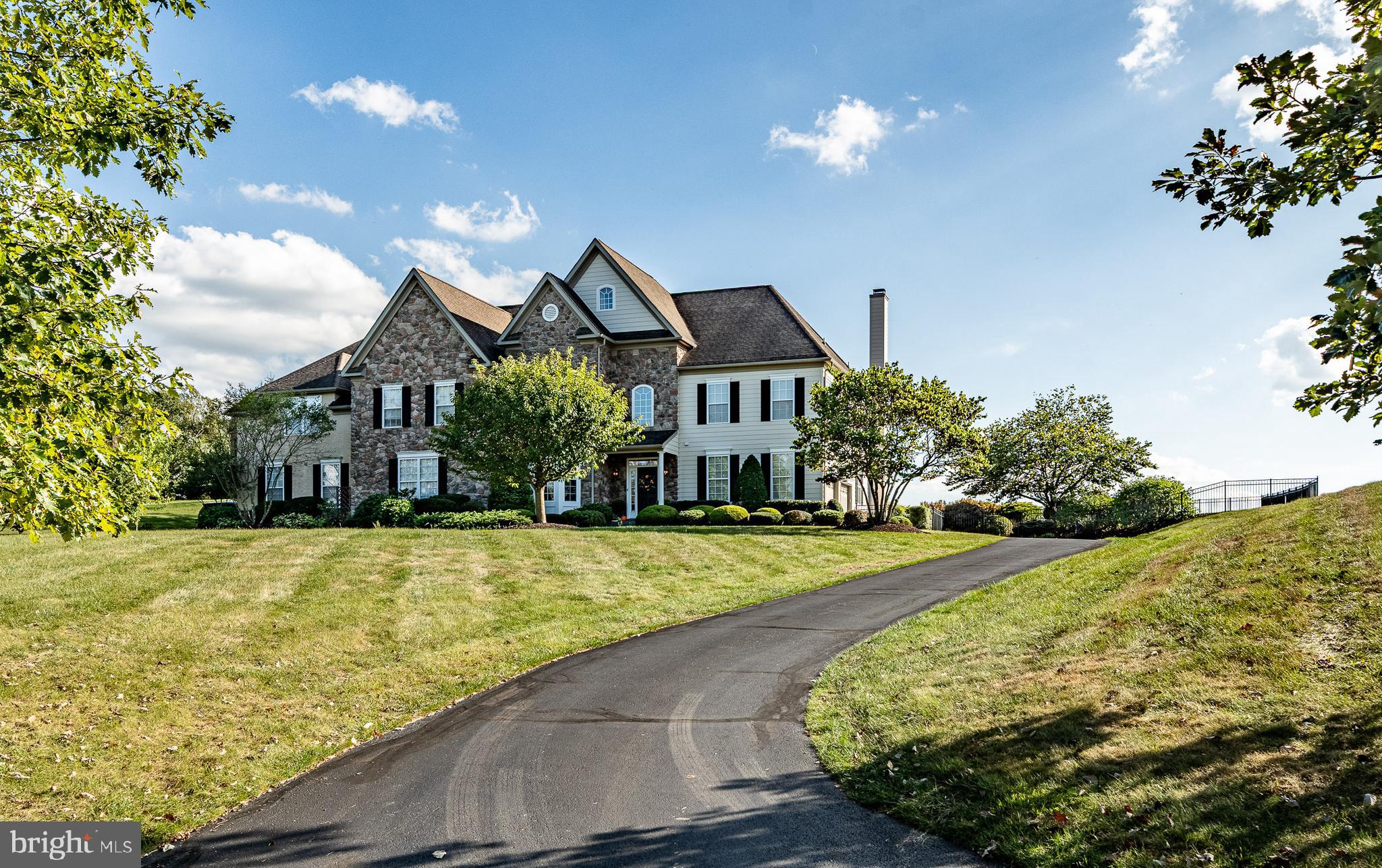 319 IRONSTONE LANE
