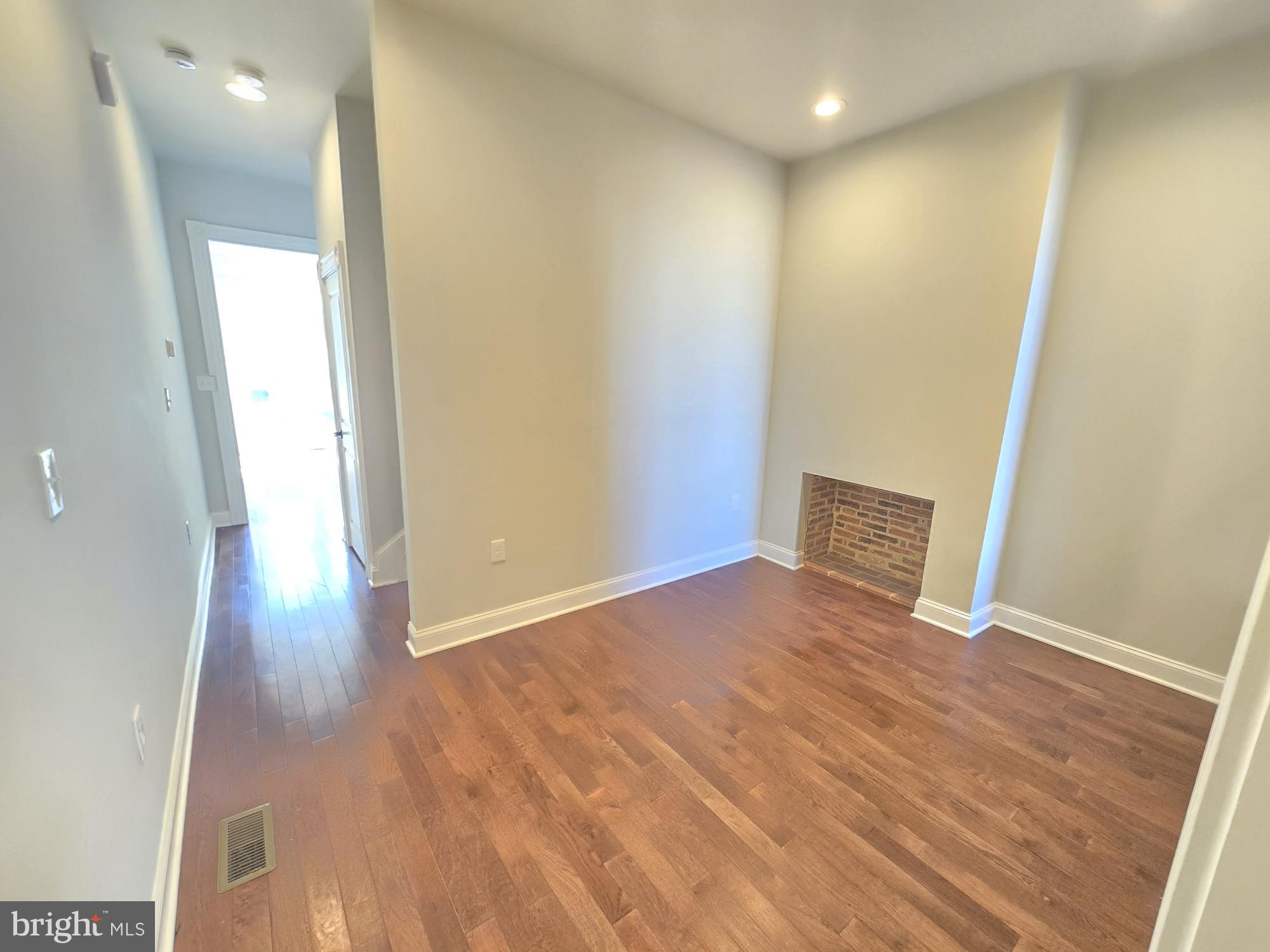 BROADWAY EAST - Residential Lease