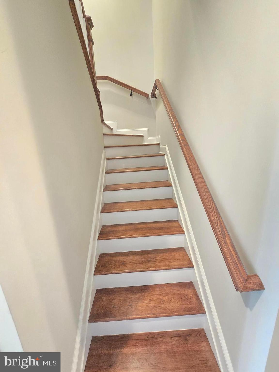 BROADWAY EAST - Residential Lease