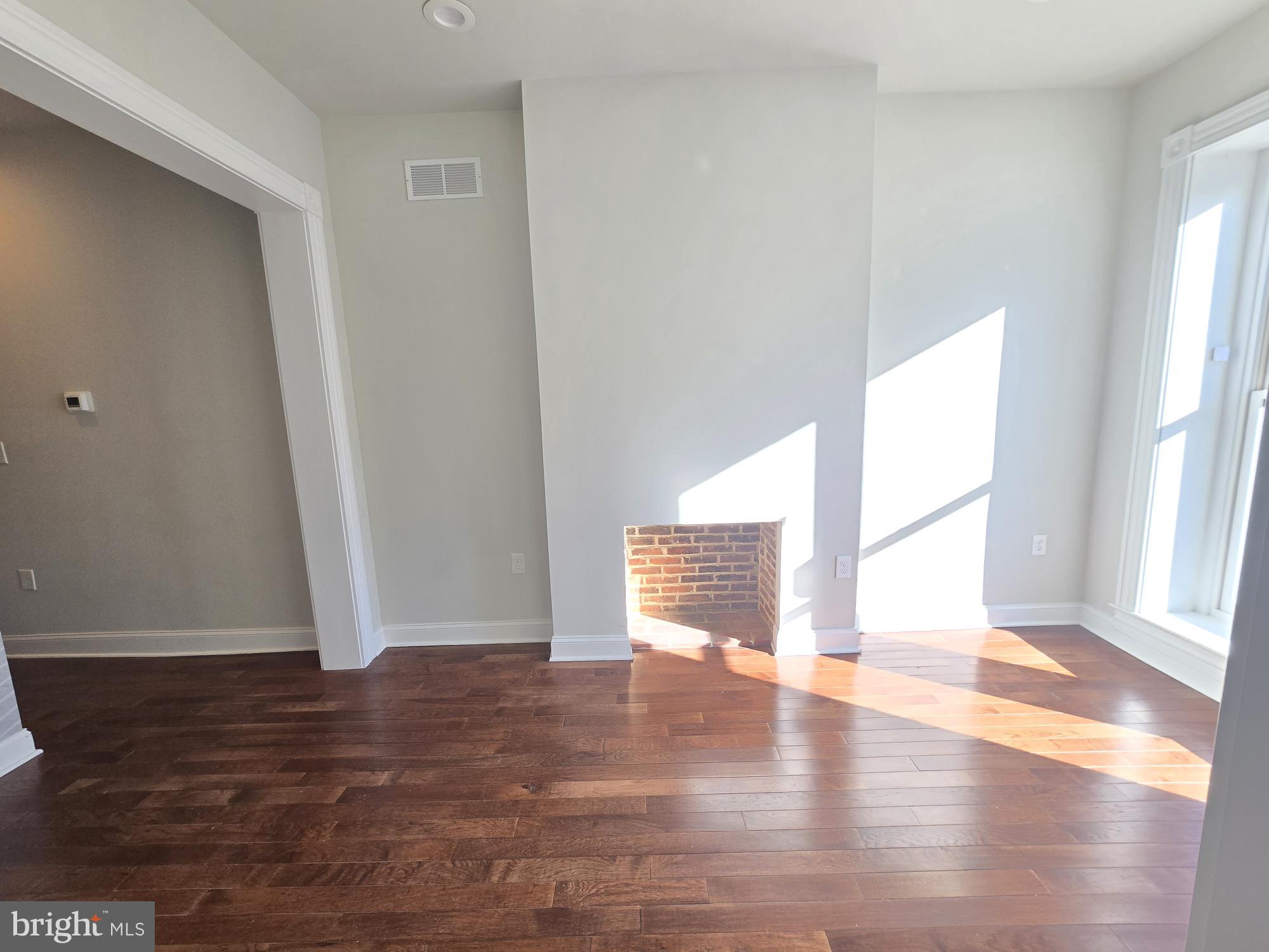 BROADWAY EAST - Residential Lease