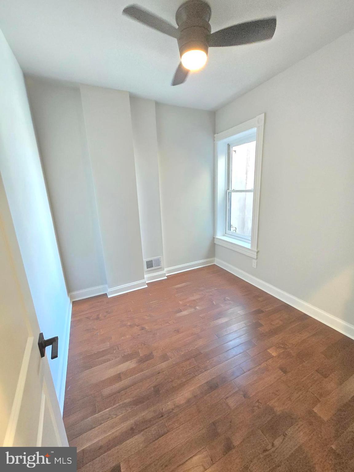 BROADWAY EAST - Residential Lease