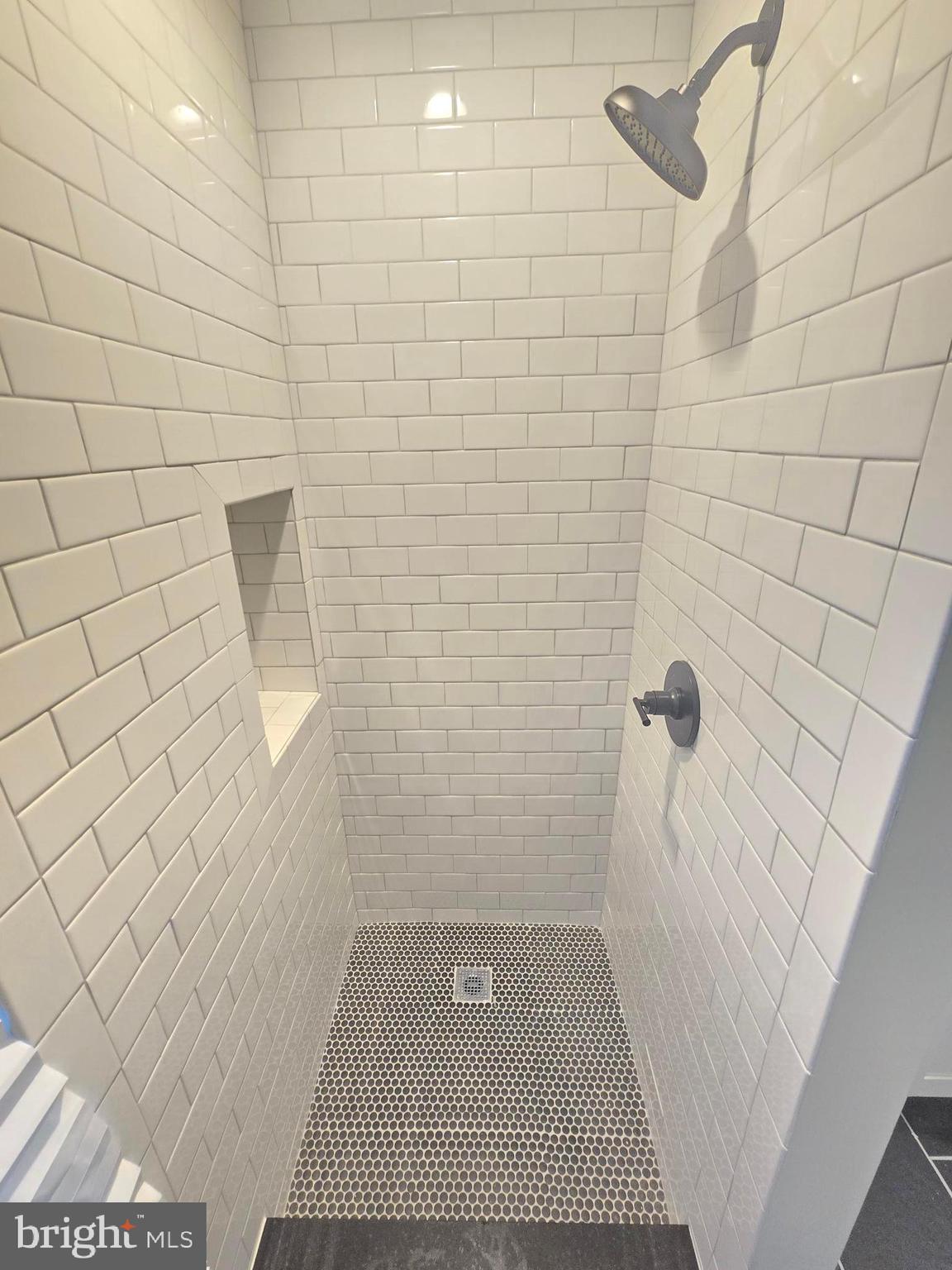 BROADWAY EAST - Residential Lease