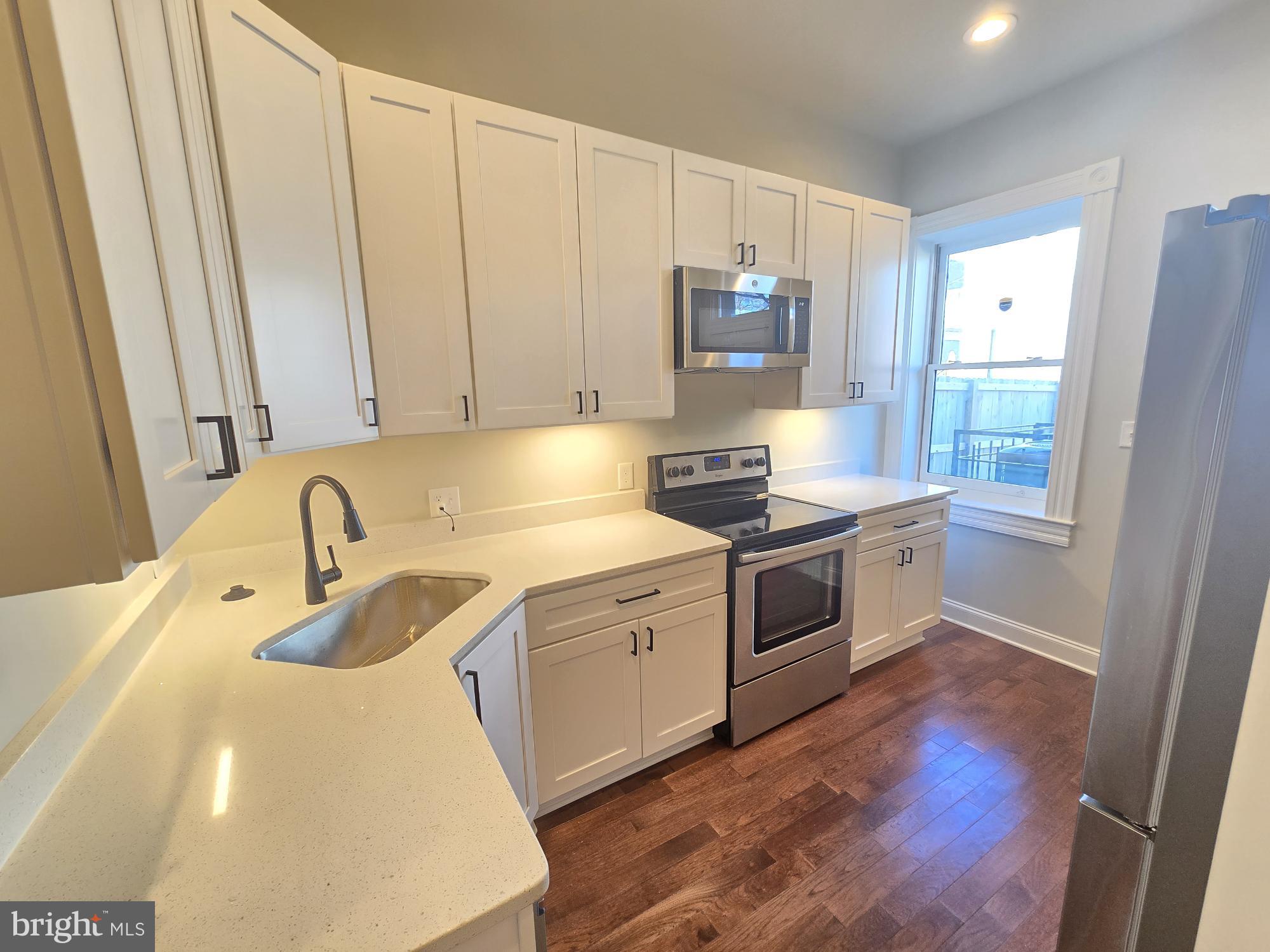 BROADWAY EAST - Residential Lease