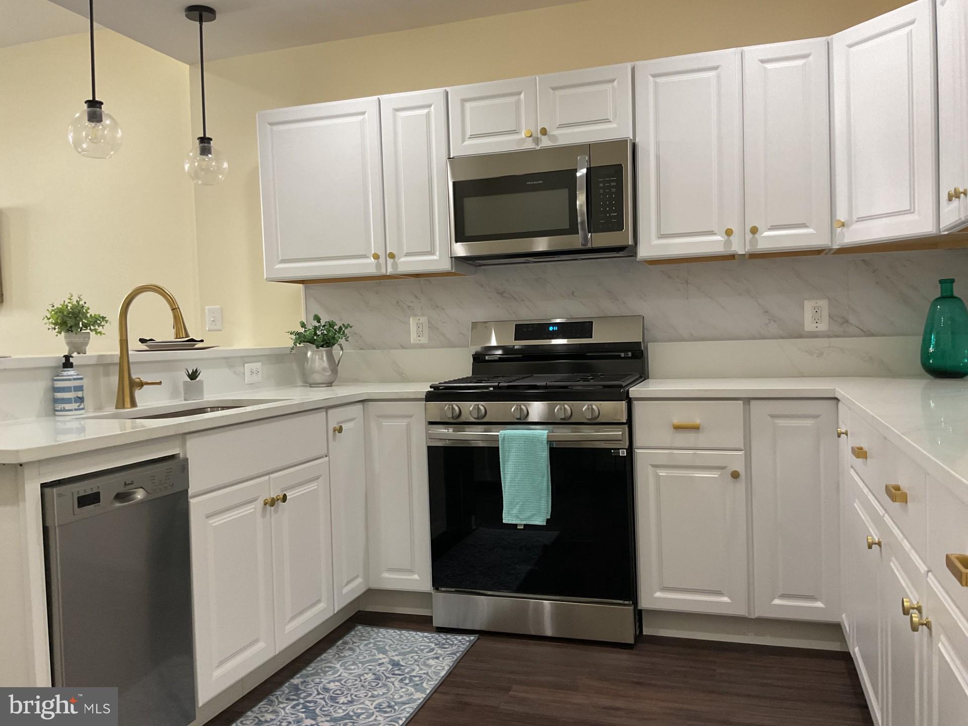 EAST BALTIMORE MIDWAY - Residential