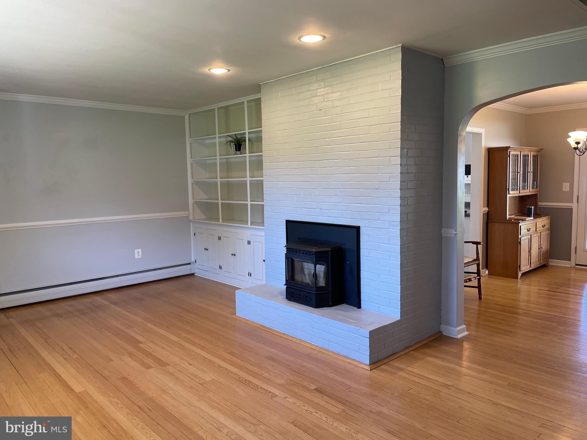 MAPLE CREST - Residential Lease