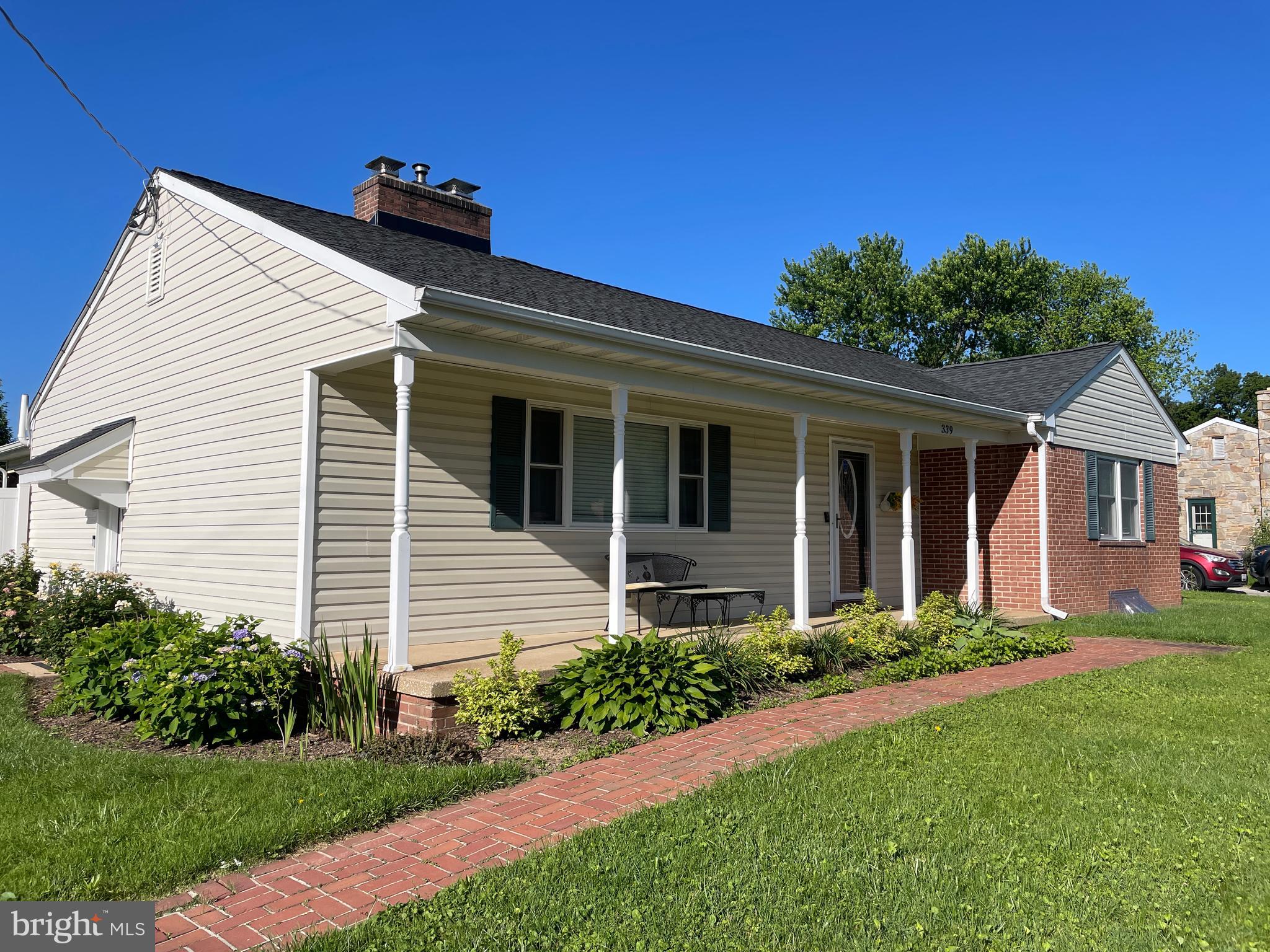 MAPLE CREST - Residential Lease