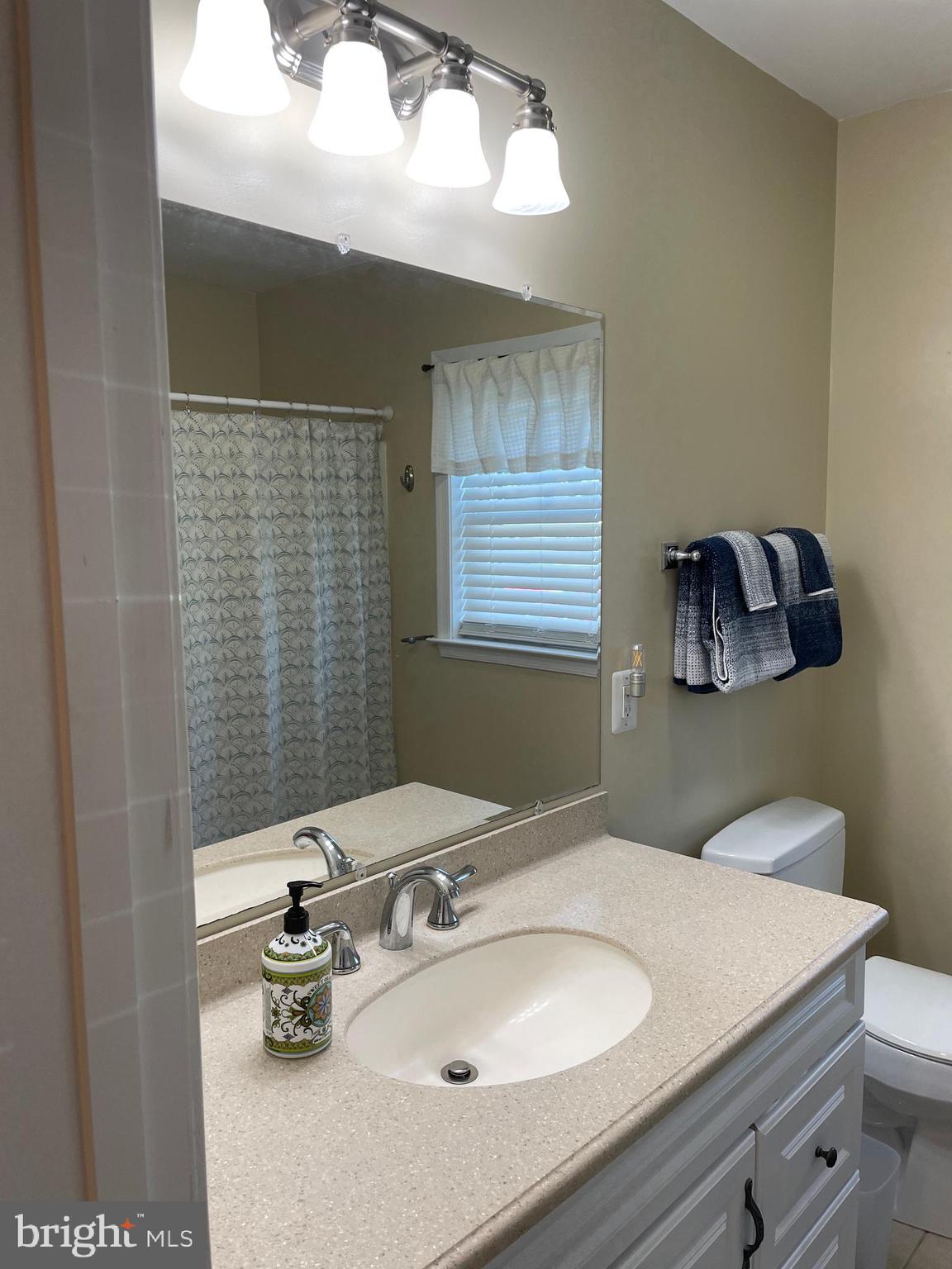 MAPLE CREST - Residential Lease