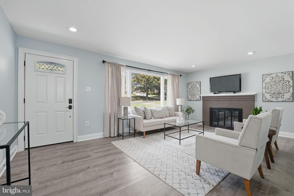 Photo of 3708 Woodridge Avenue, SILVER SPRING, MD 20902 (MLS # MDMC2198012)