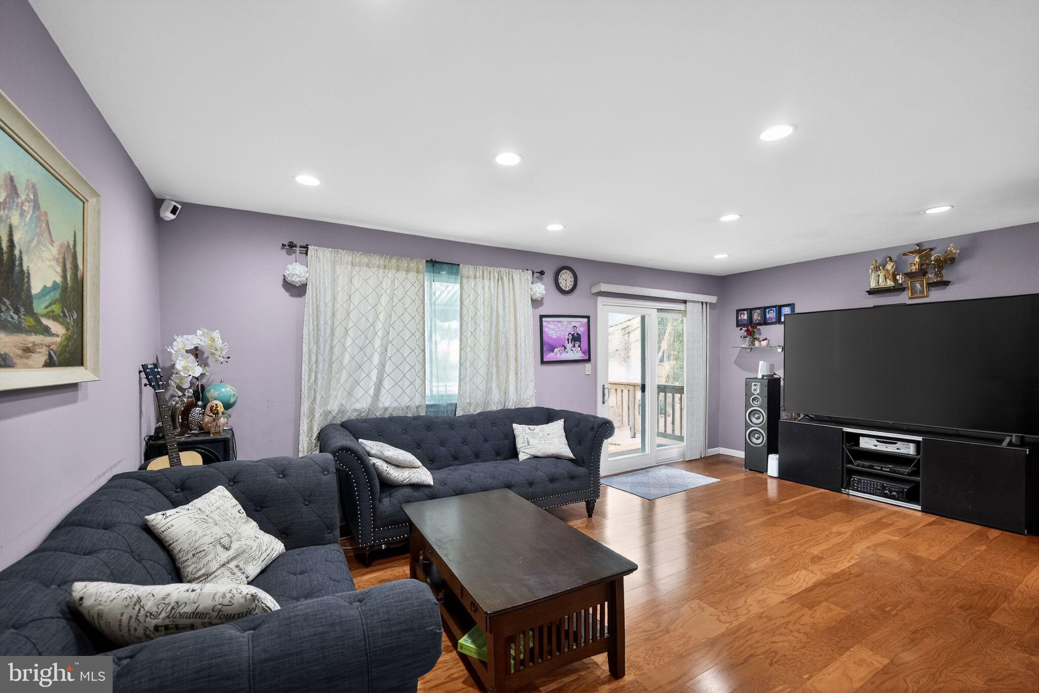 RIPPLING ESTATES - Residential