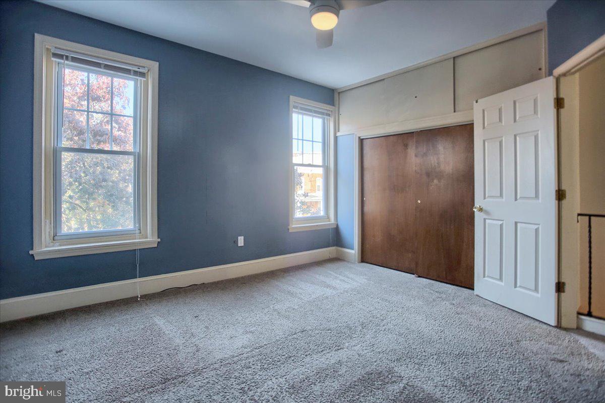 ROXBOROUGH - Residential