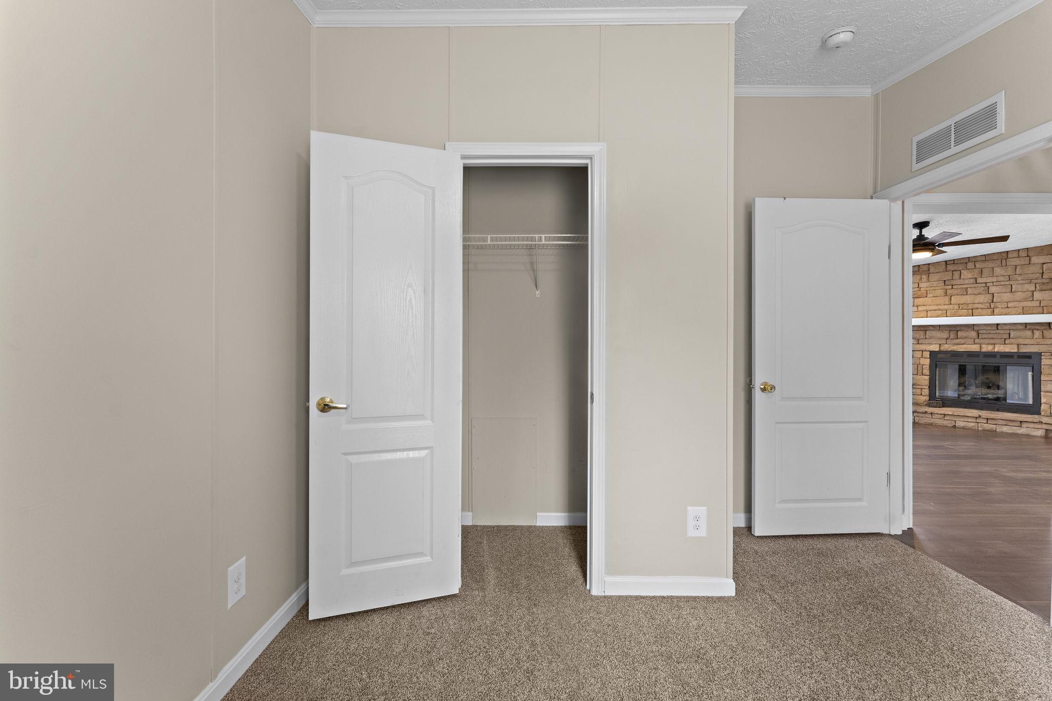 ASPEN HILL FARMS - Residential