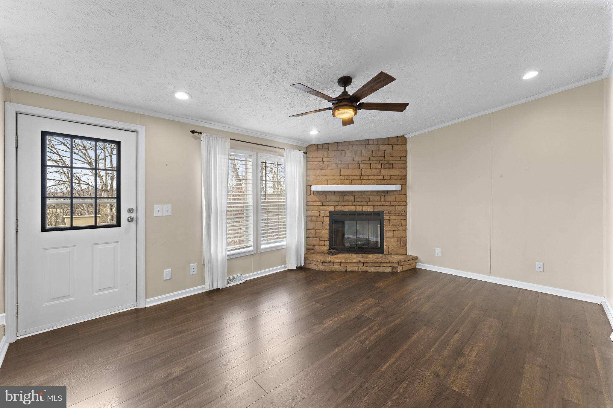 ASPEN HILL FARMS - Residential