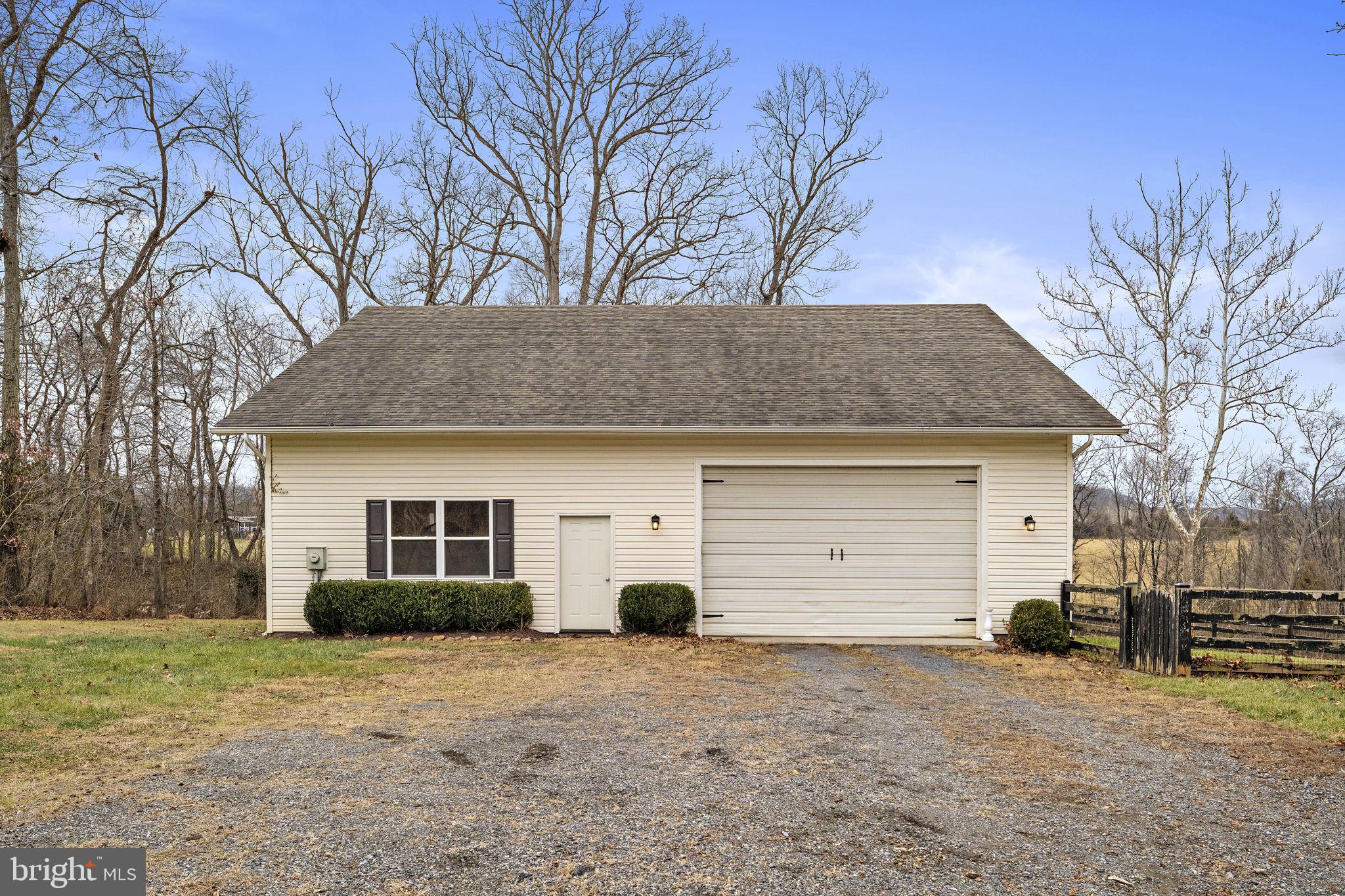 ASPEN HILL FARMS - Residential