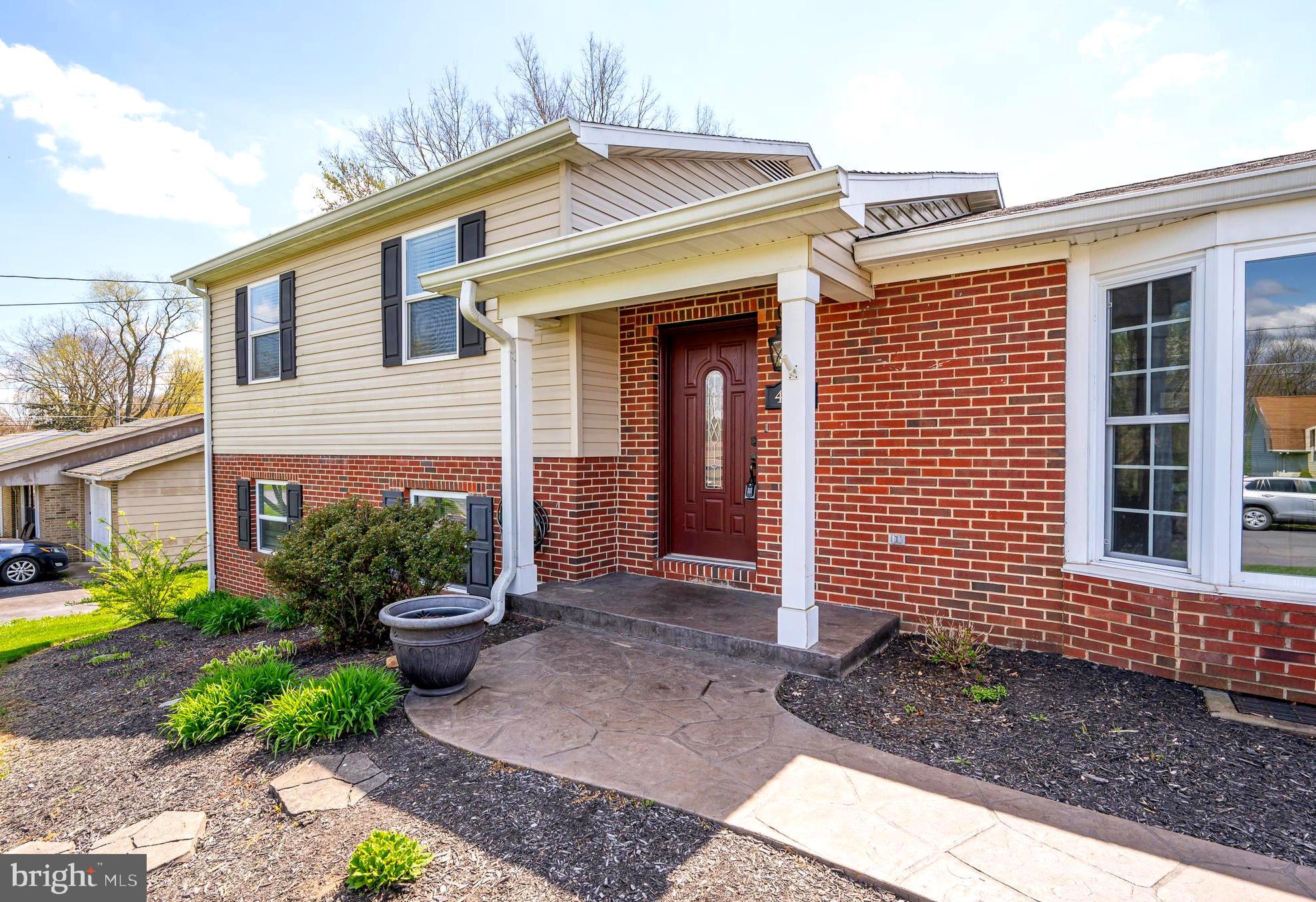 PIKEVIEW ACRES WEST - Residential