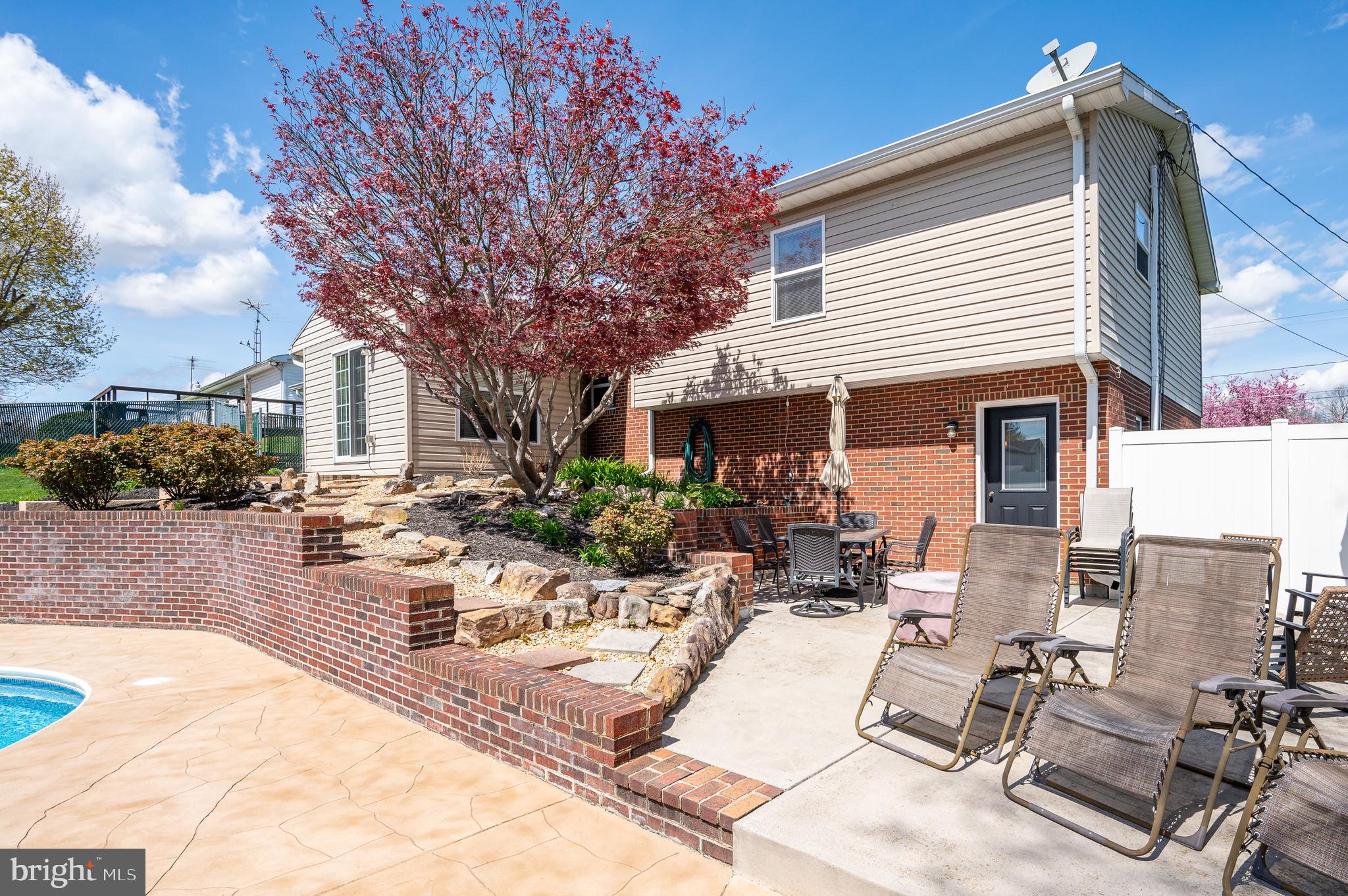 PIKEVIEW ACRES WEST - Residential