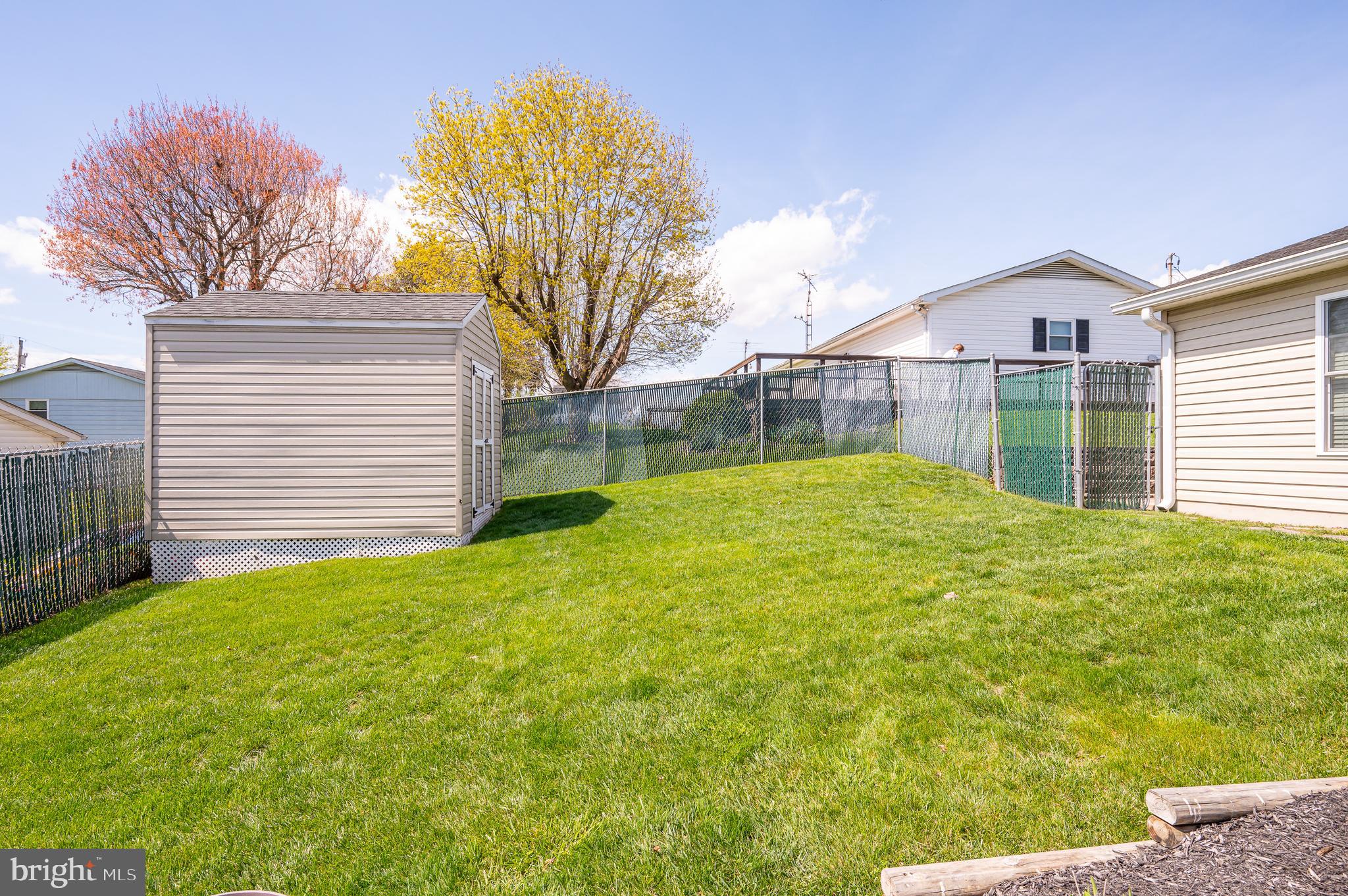 PIKEVIEW ACRES WEST - Residential