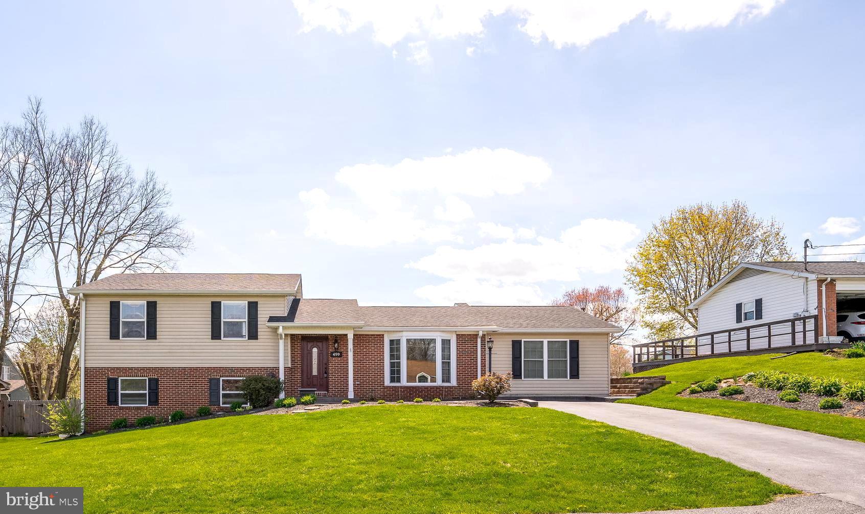 PIKEVIEW ACRES WEST - Residential