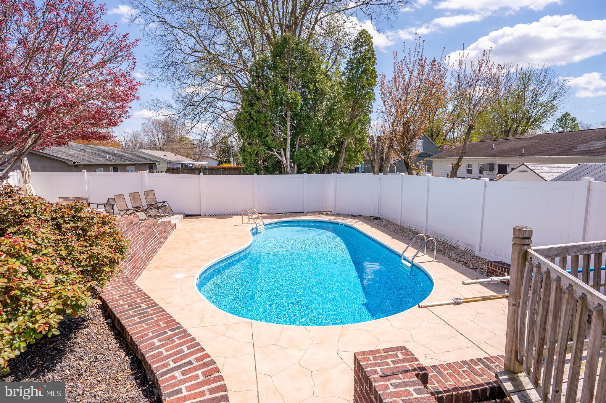 PIKEVIEW ACRES WEST - Residential