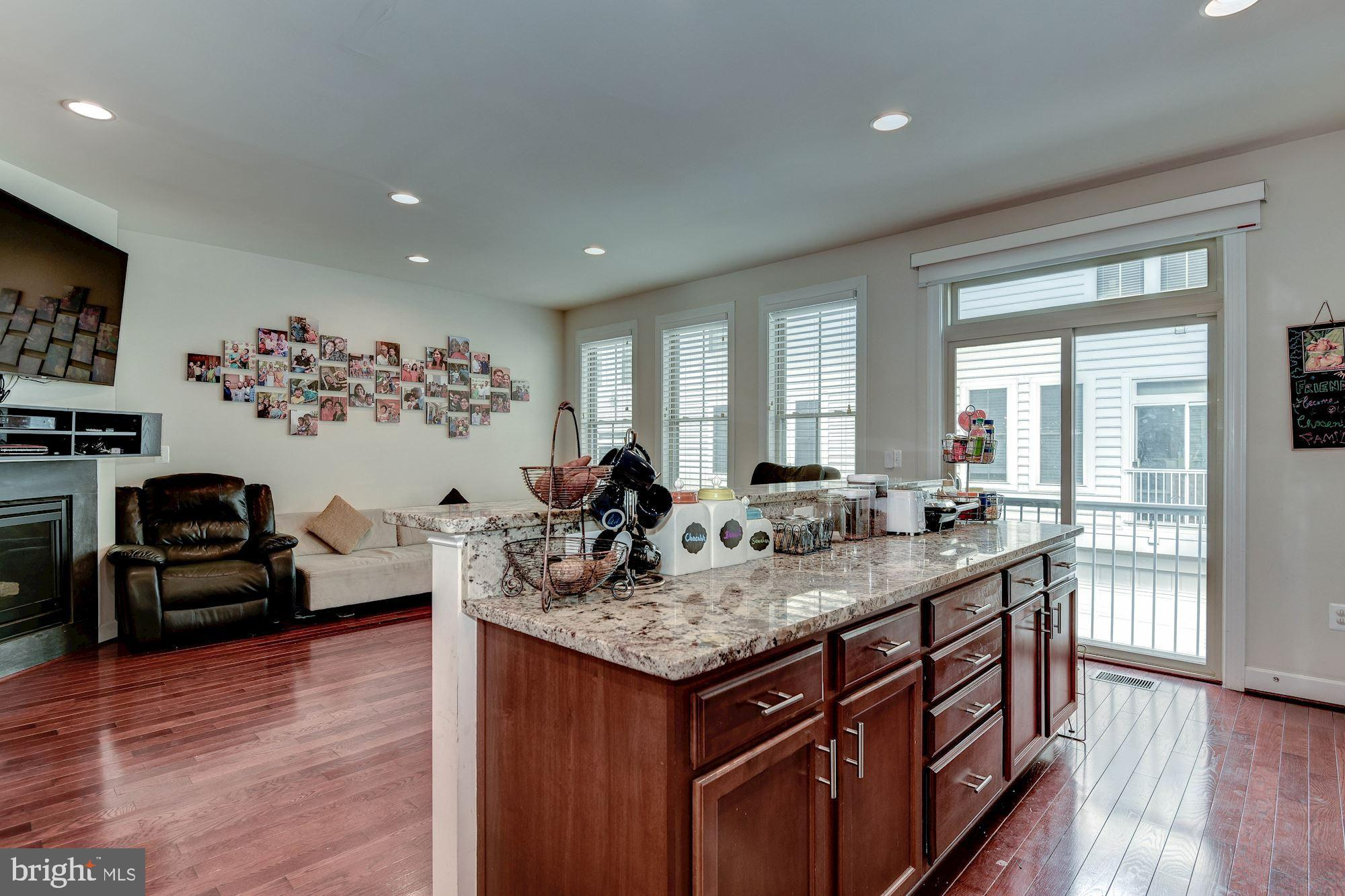 SHIRLINGTON CREST - Residential Lease