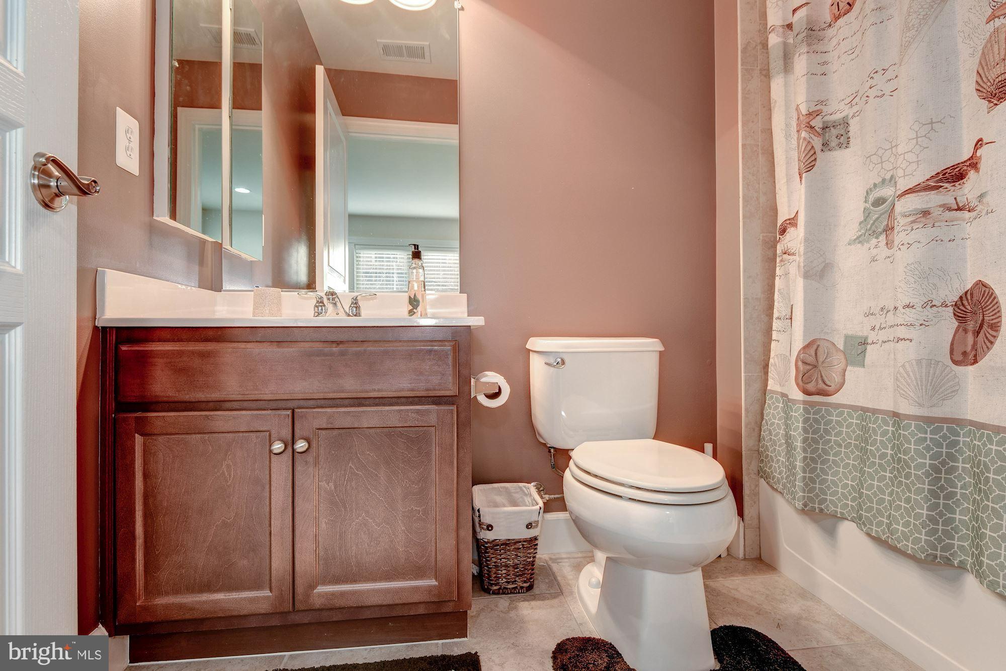 SHIRLINGTON CREST - Residential Lease