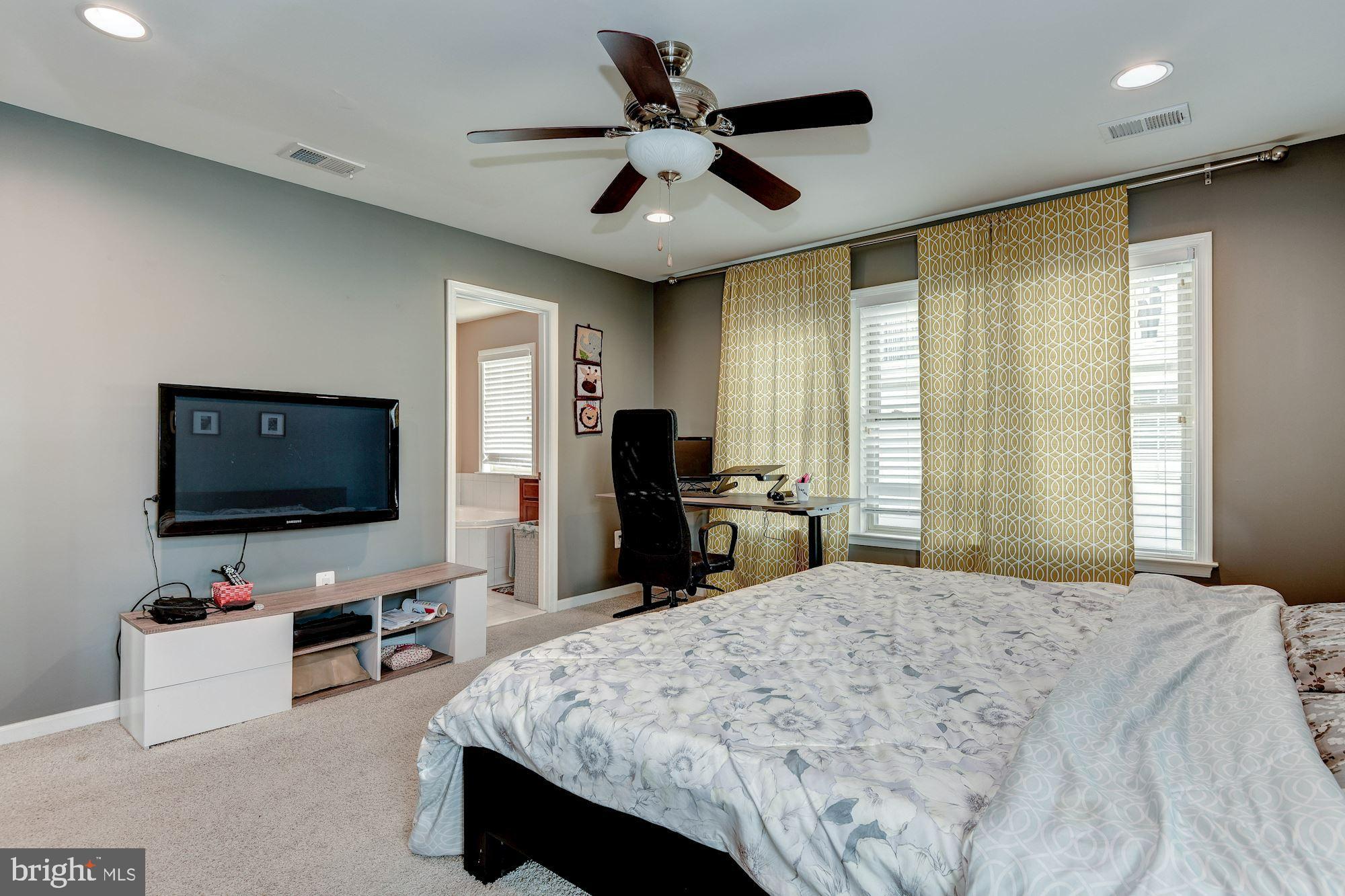 SHIRLINGTON CREST - Residential Lease