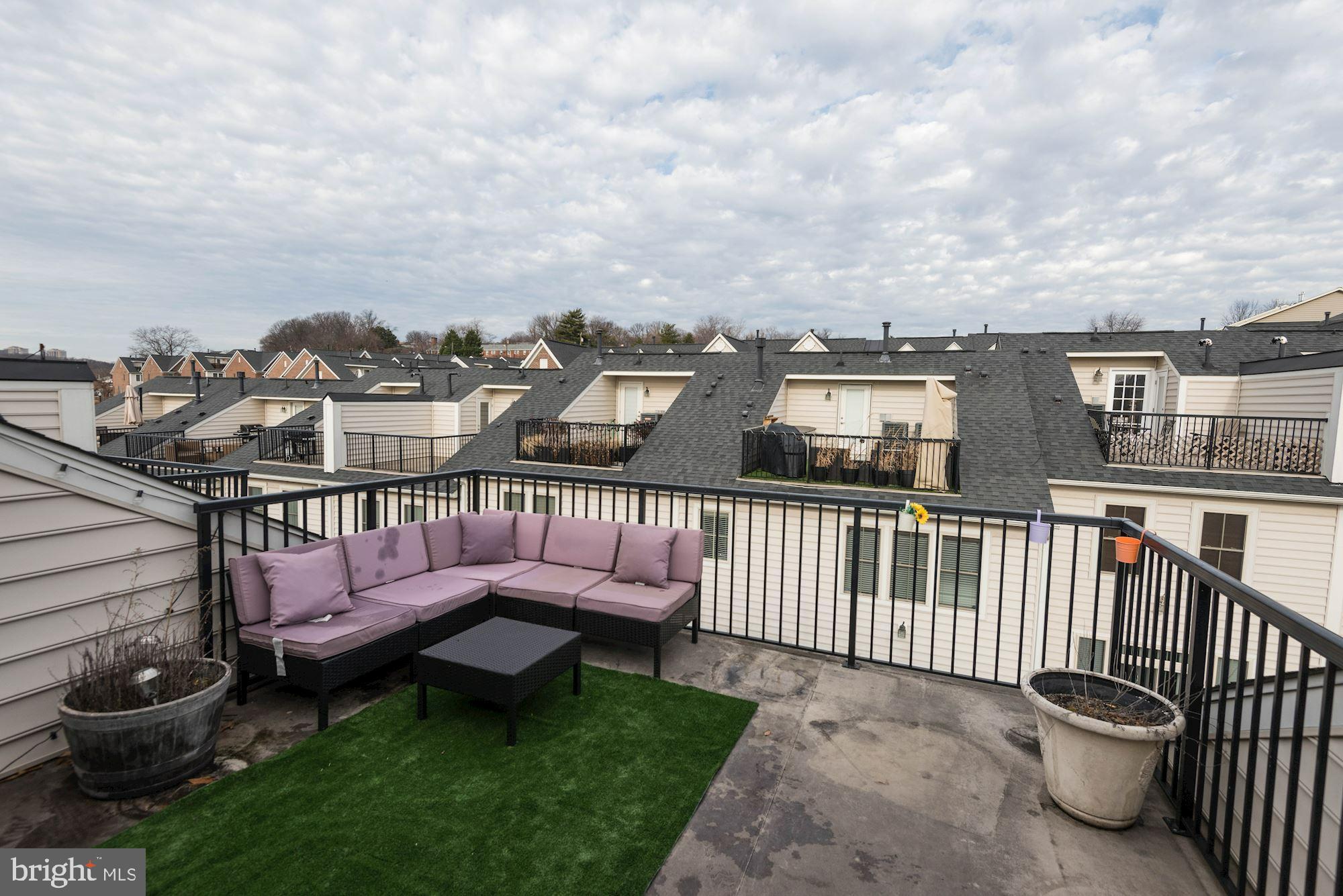 SHIRLINGTON CREST - Residential Lease