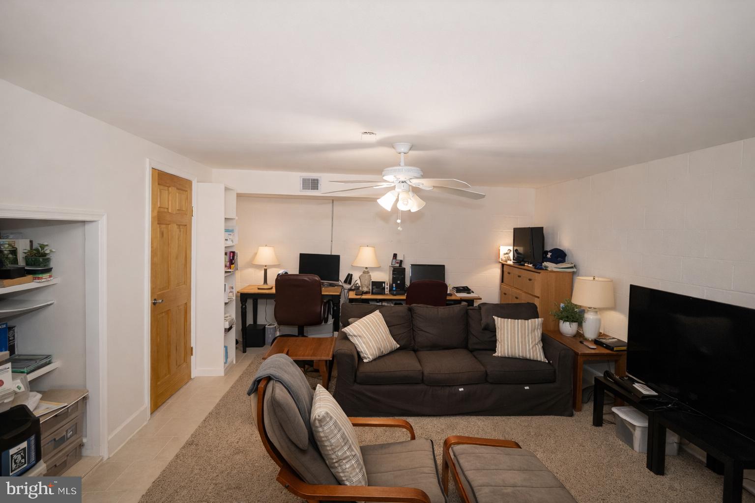 UNIVERSITY CITY - Residential