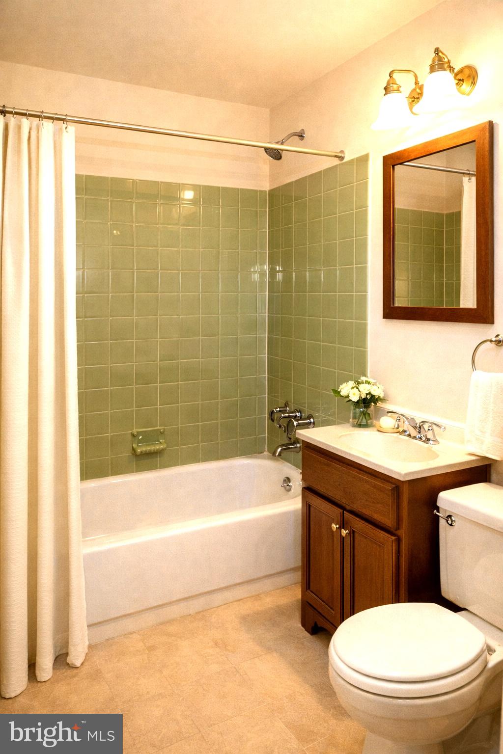 UNIVERSITY CITY - Residential